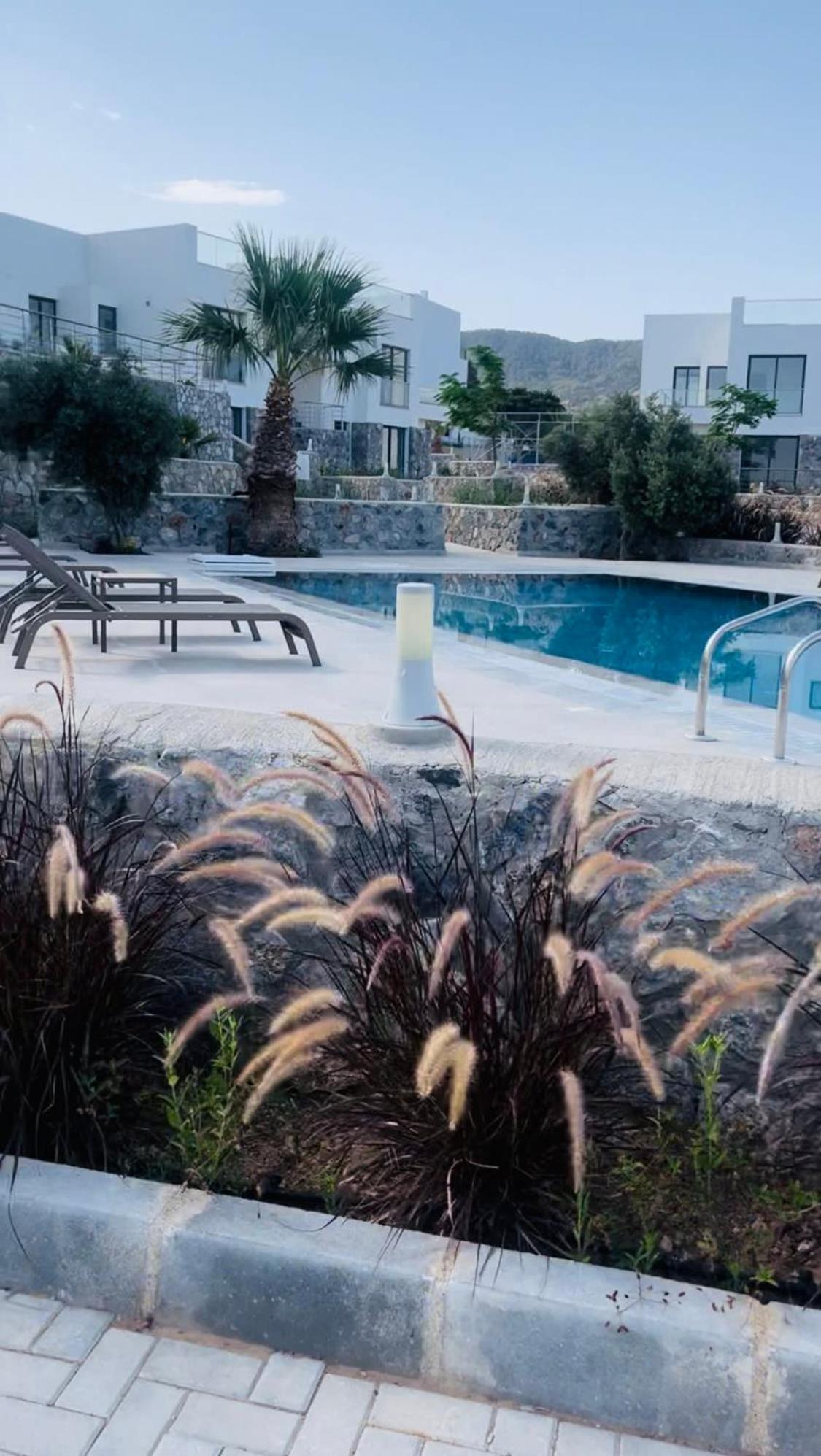 Apartment Deja Blue Phase 2 Block C No 4 *