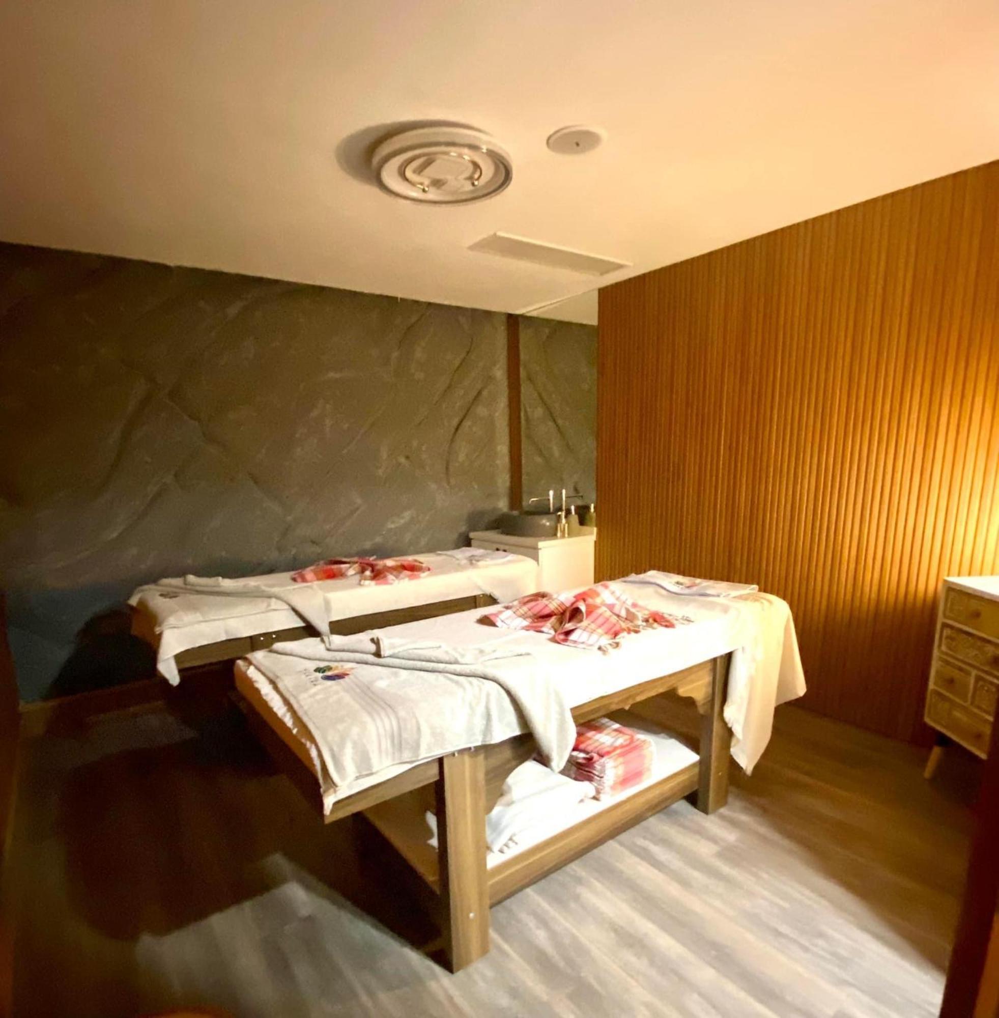 Villa Med Privat Saltvannsbasseng Pa Dejablue