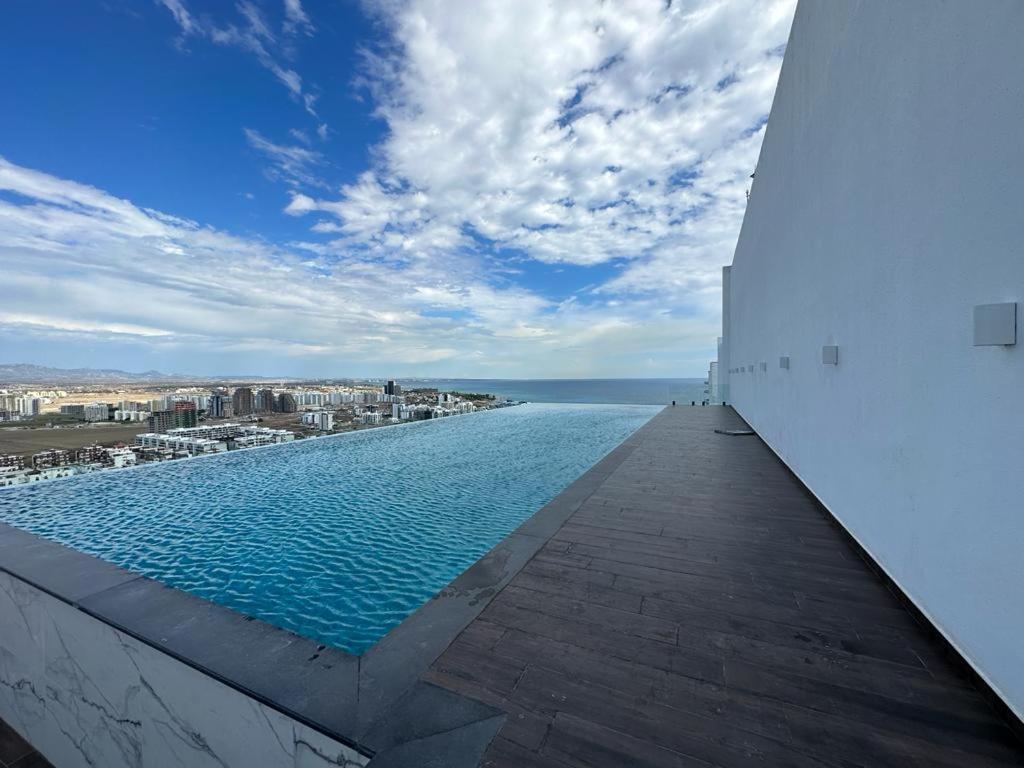 Grand Sapphire Casino & 4 Bedrooms Iskele Long Apartment Iskele District (Northern Cyprus)