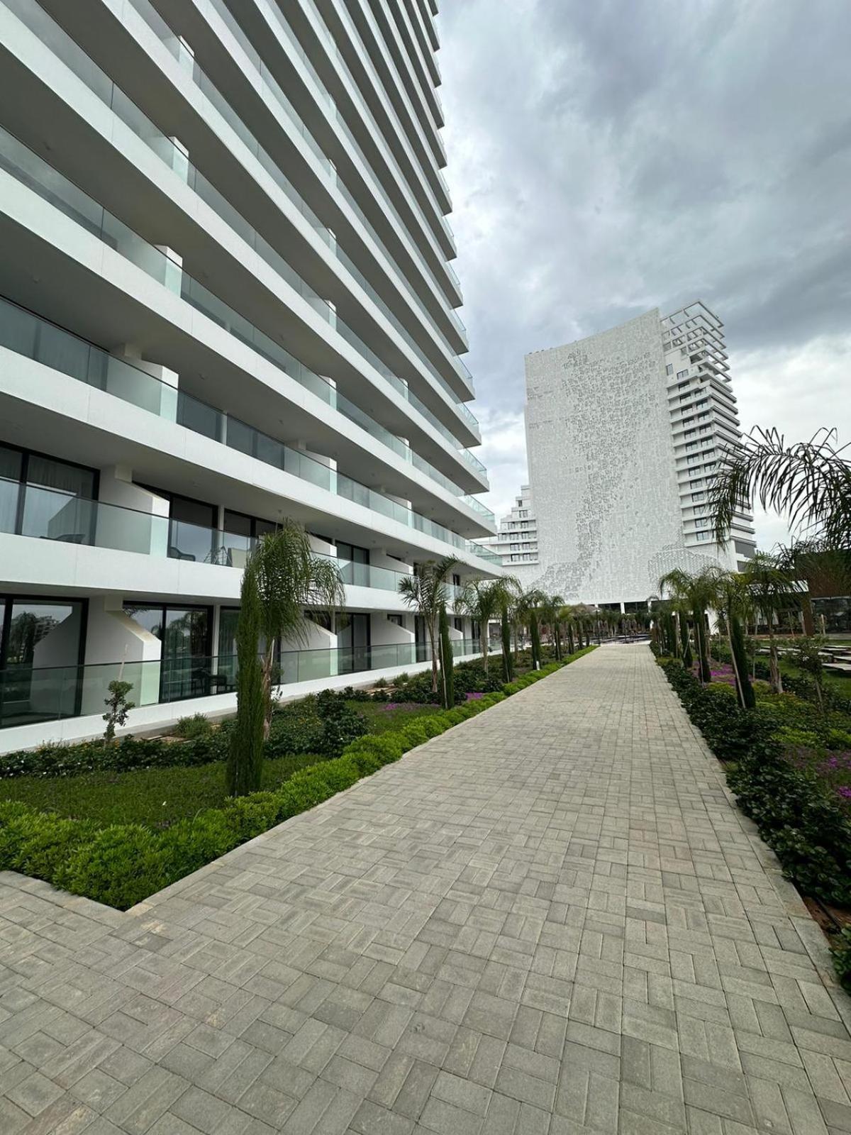 Grand Sapphire Casino & 4 Bedrooms Iskele Long