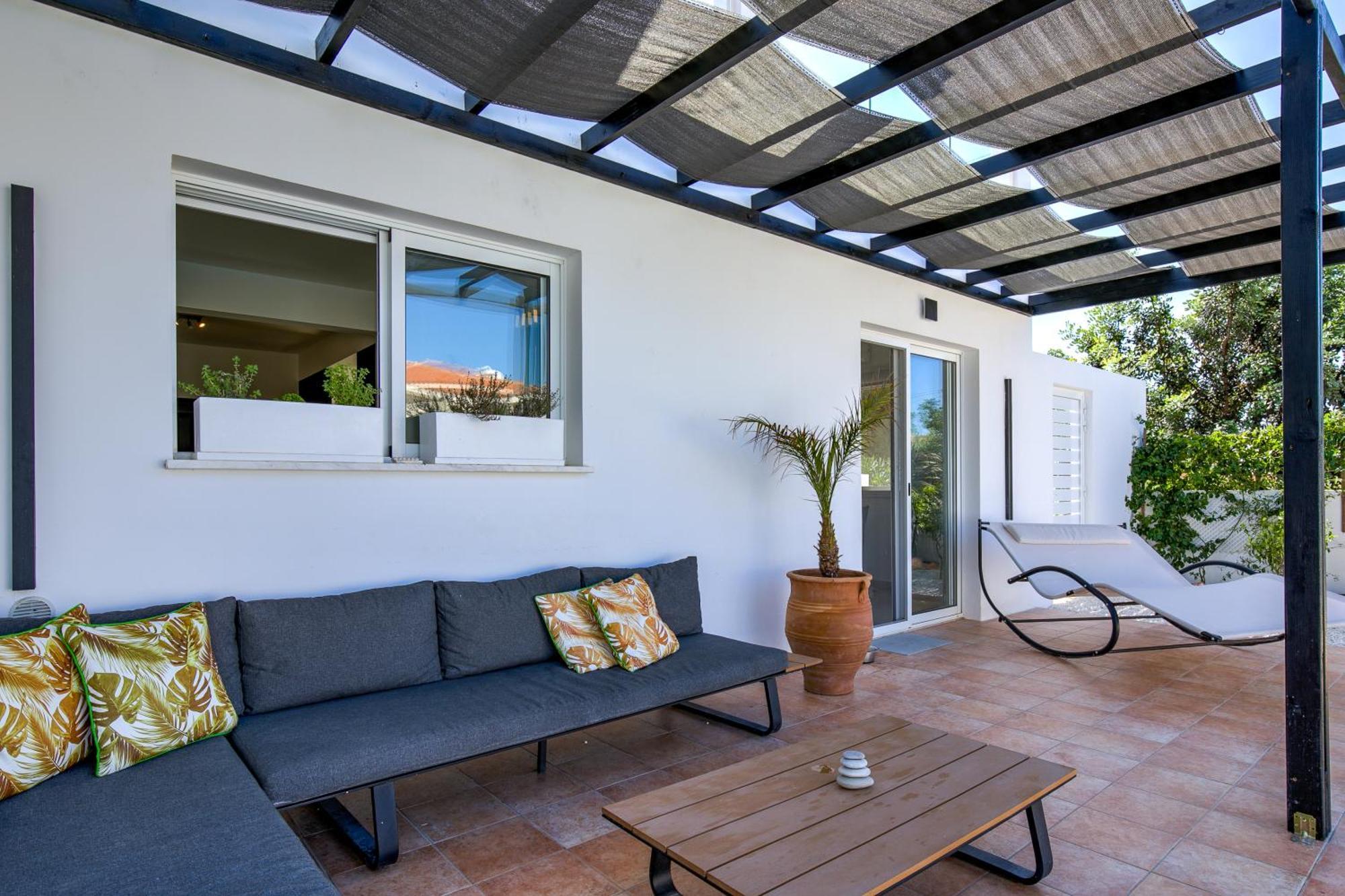 Neda Villa