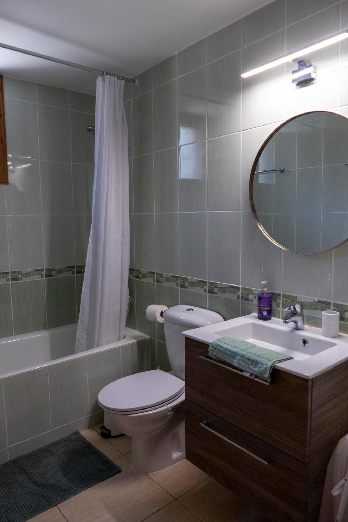 Gaia Residence, Peristerona, Polis Chrysochous * Paphos