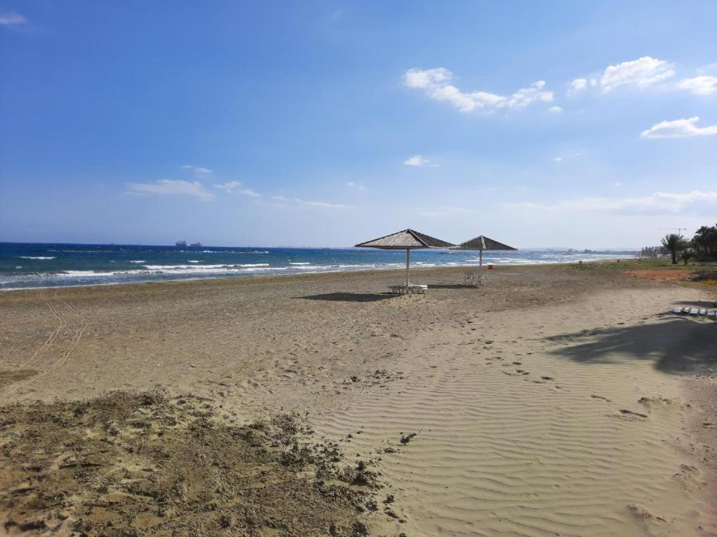 Beachfront Larnaka Dhekelia With Pool Pyla