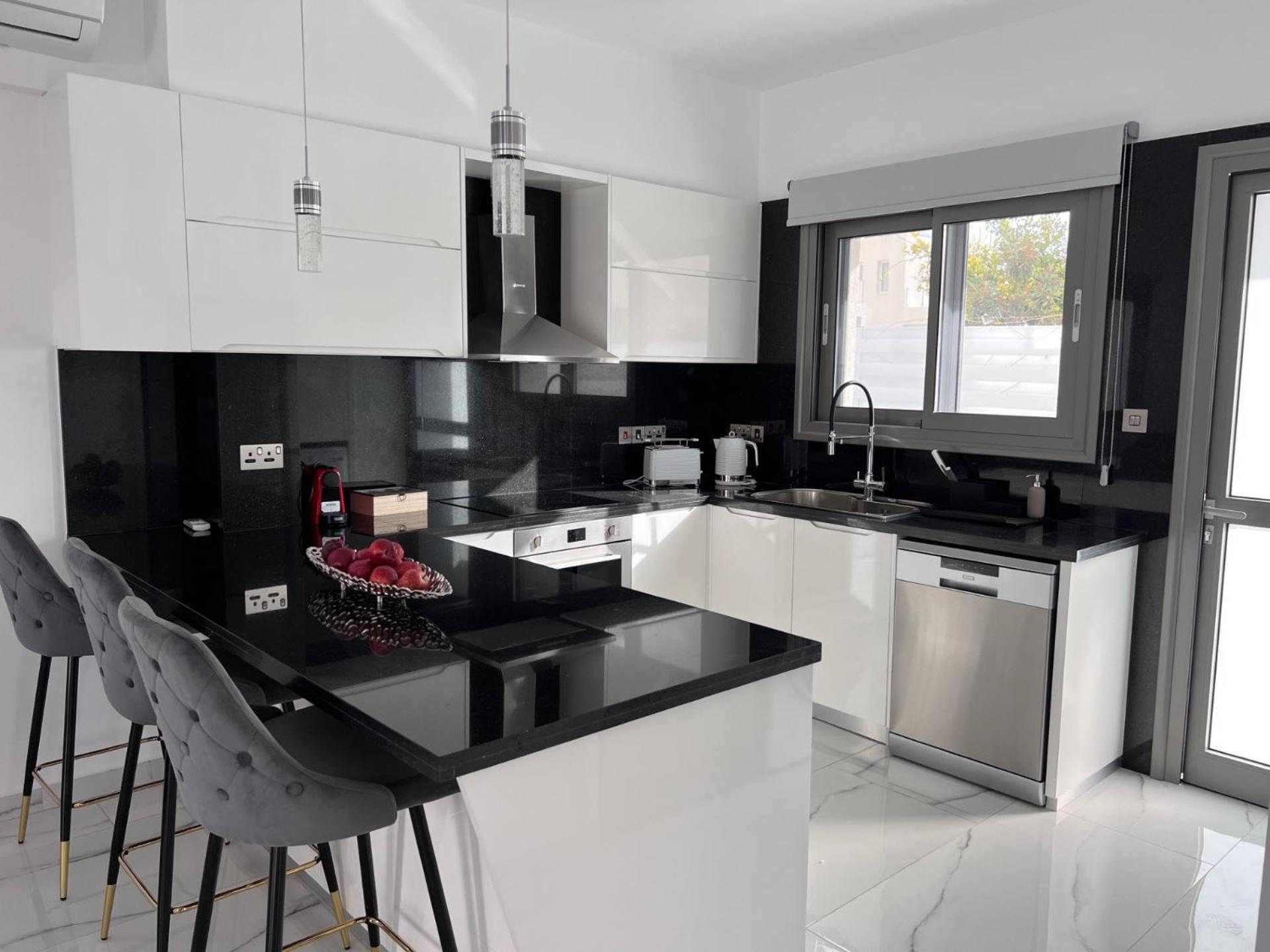 Diogenous Luxury Klorakas