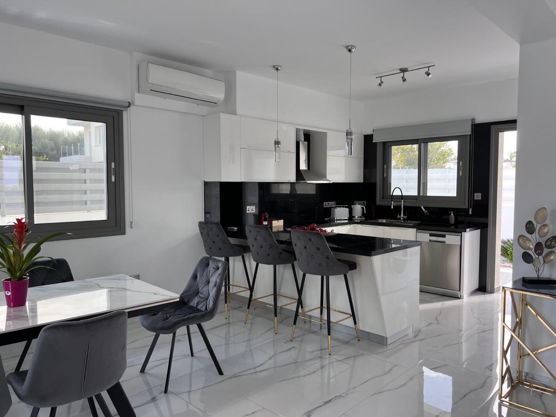 Villa Diogenous Luxury *