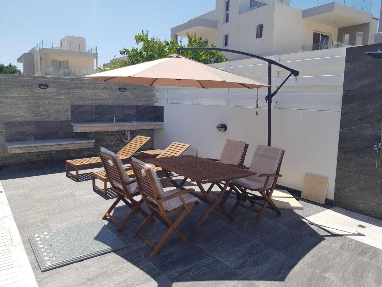 Diogenous Luxury Villa Klorakas
