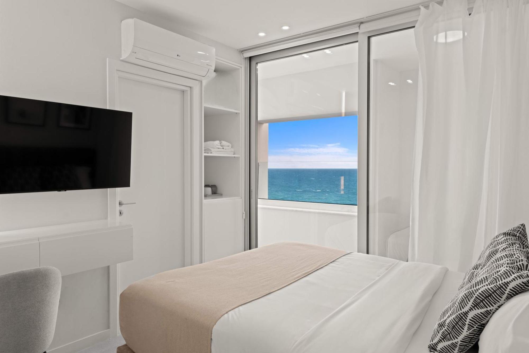 Phaedrus Living: Seaside Residences 03 Limassol