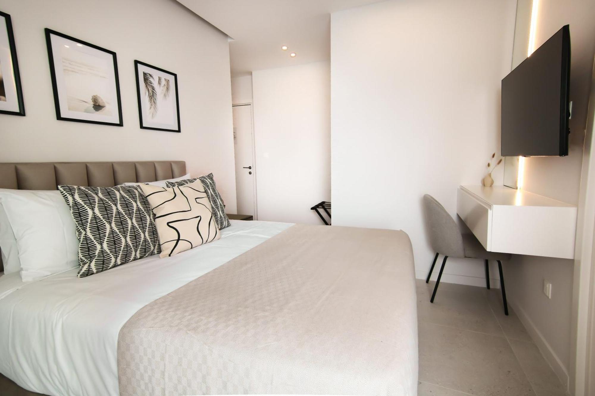 Phaedrus Living: Seaside Residences 03 *