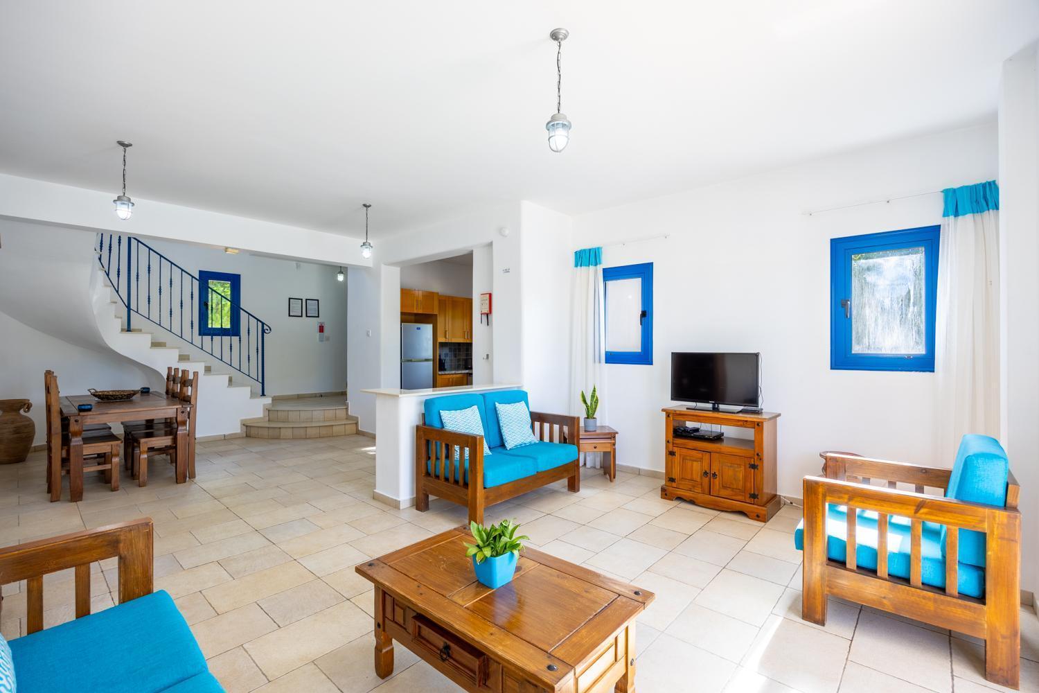 Apollonas Villa *