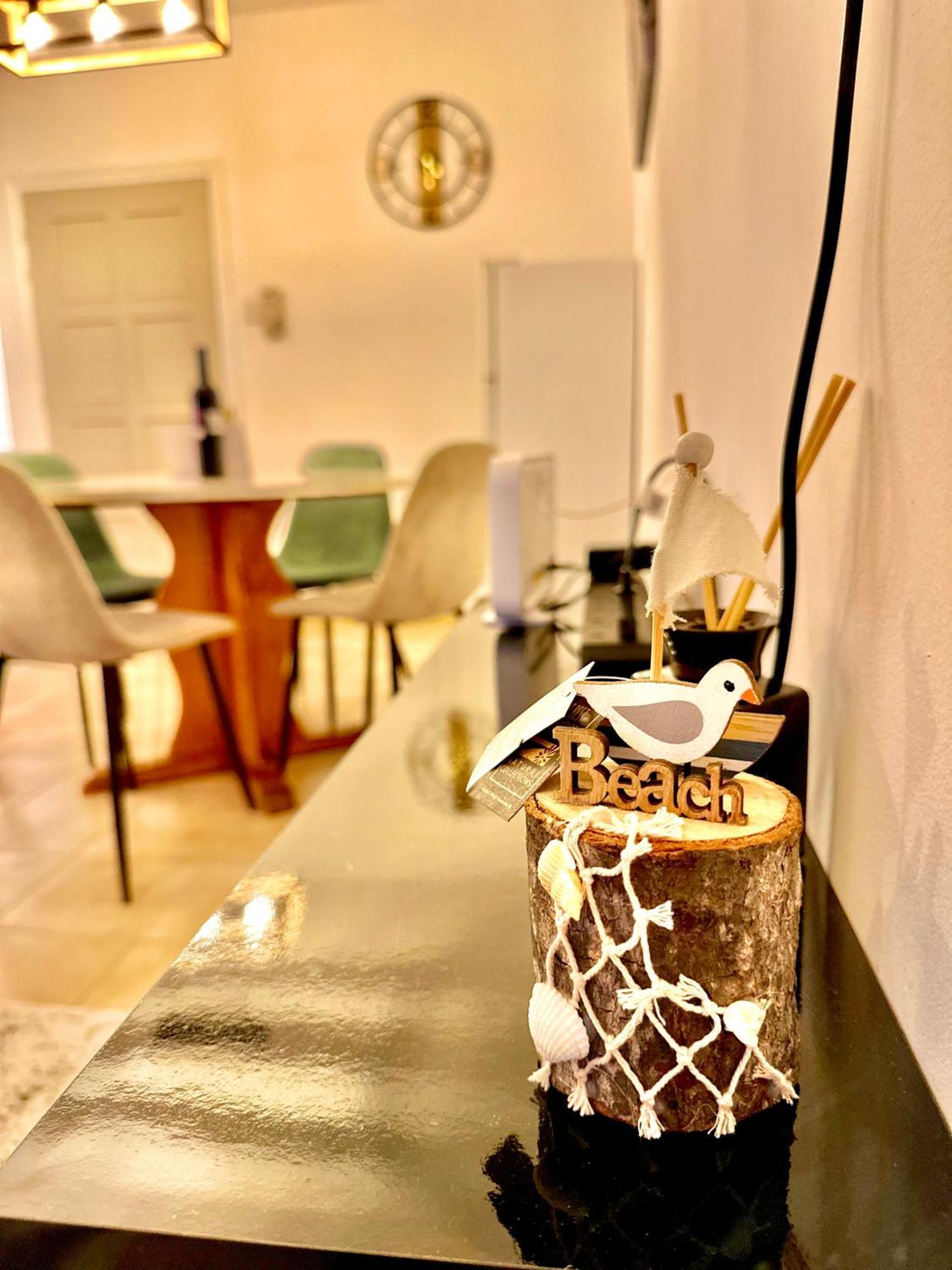 Sea And Breeze 1br Apartment *