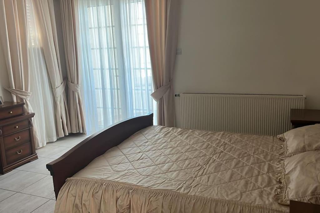 Luxury 3 Bedroom Sea -view Paphos