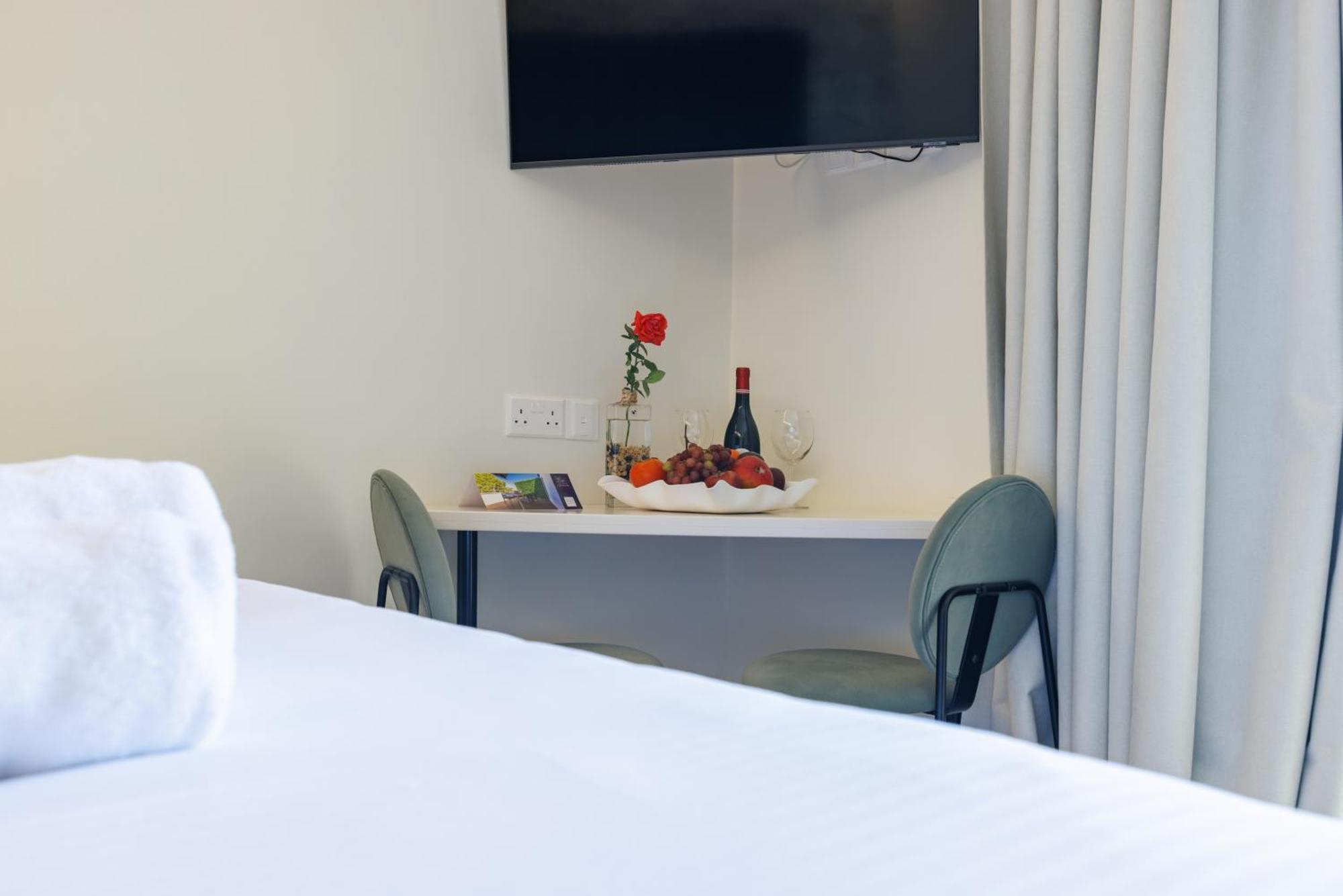 Aparthotel The Palm - Adults Only Limassol