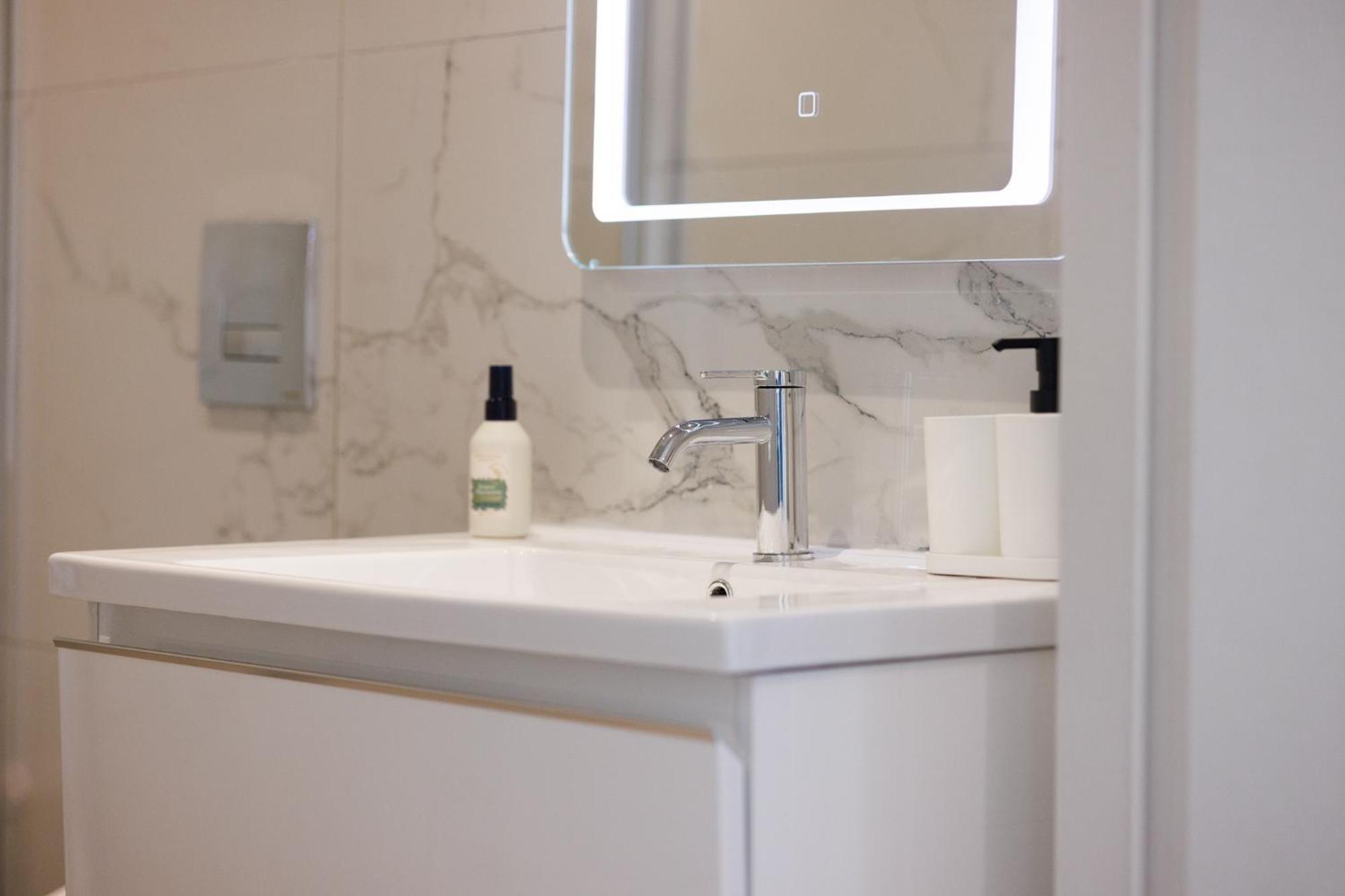 Aparthotel The Palm - Adults Only Limassol