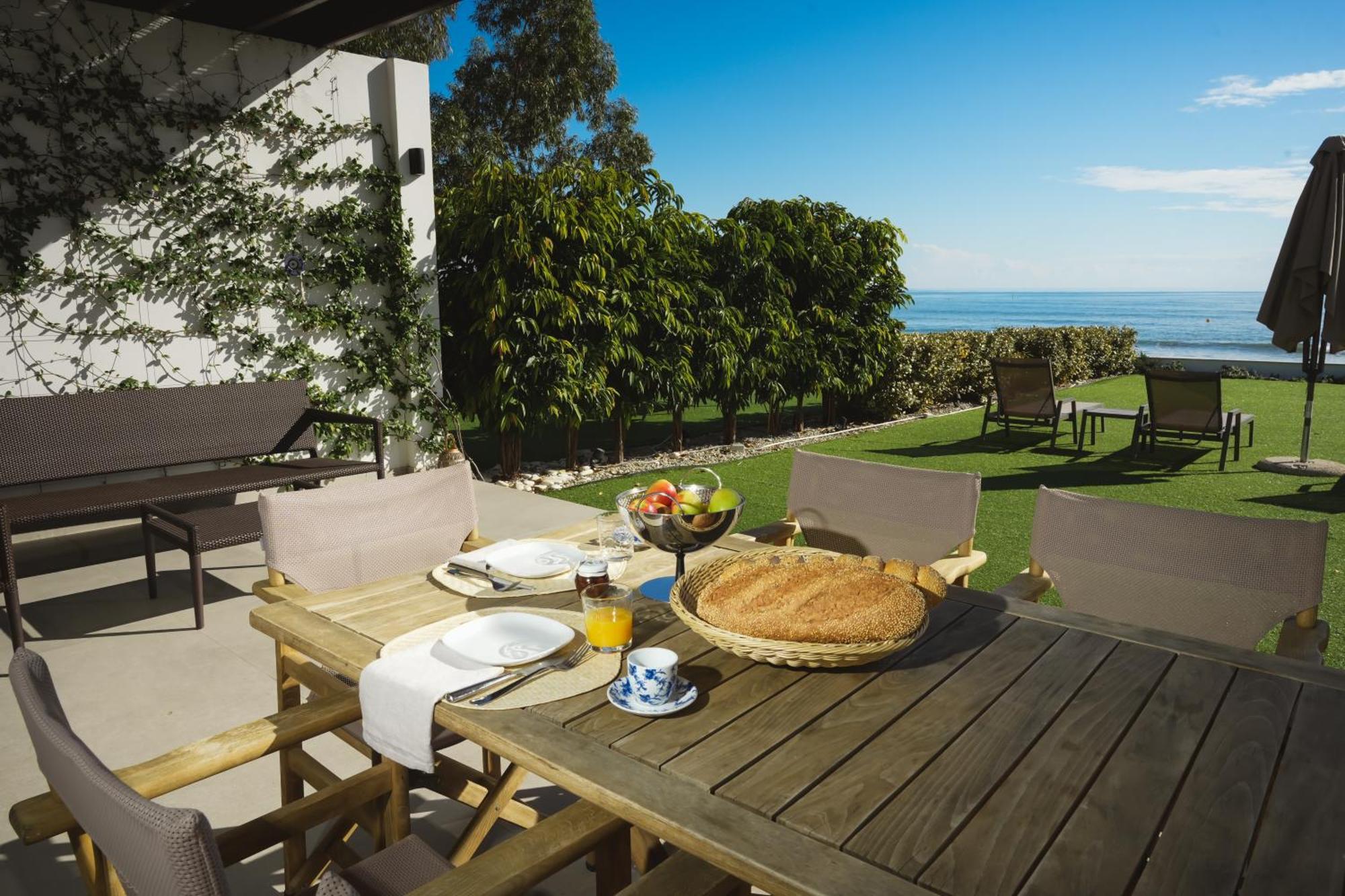 Meneou By The Sea * Larnaca