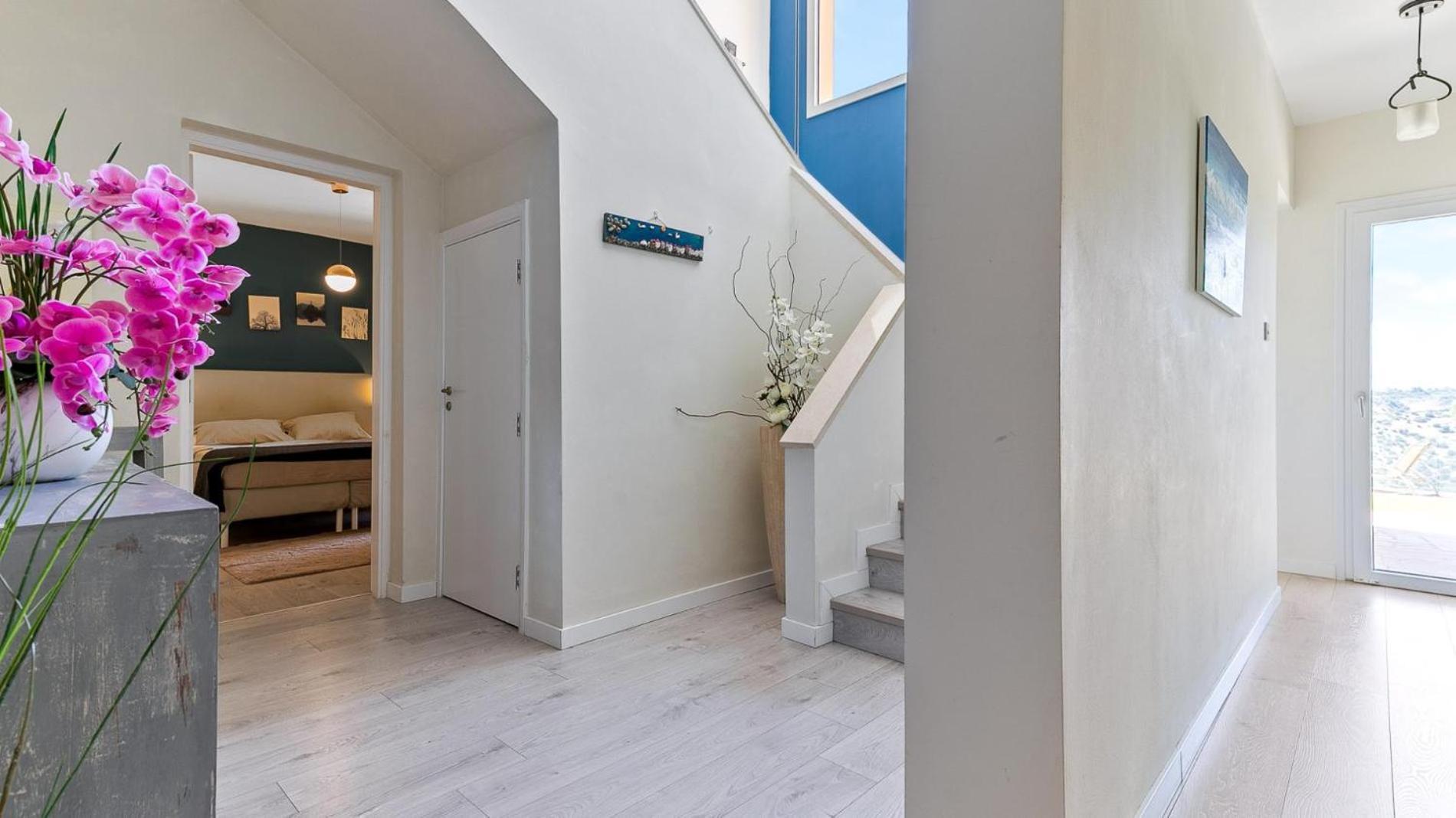 Villa Beautiful Junior Gz01, Next To Communal Pool, Aphrodite Hills Kouklia