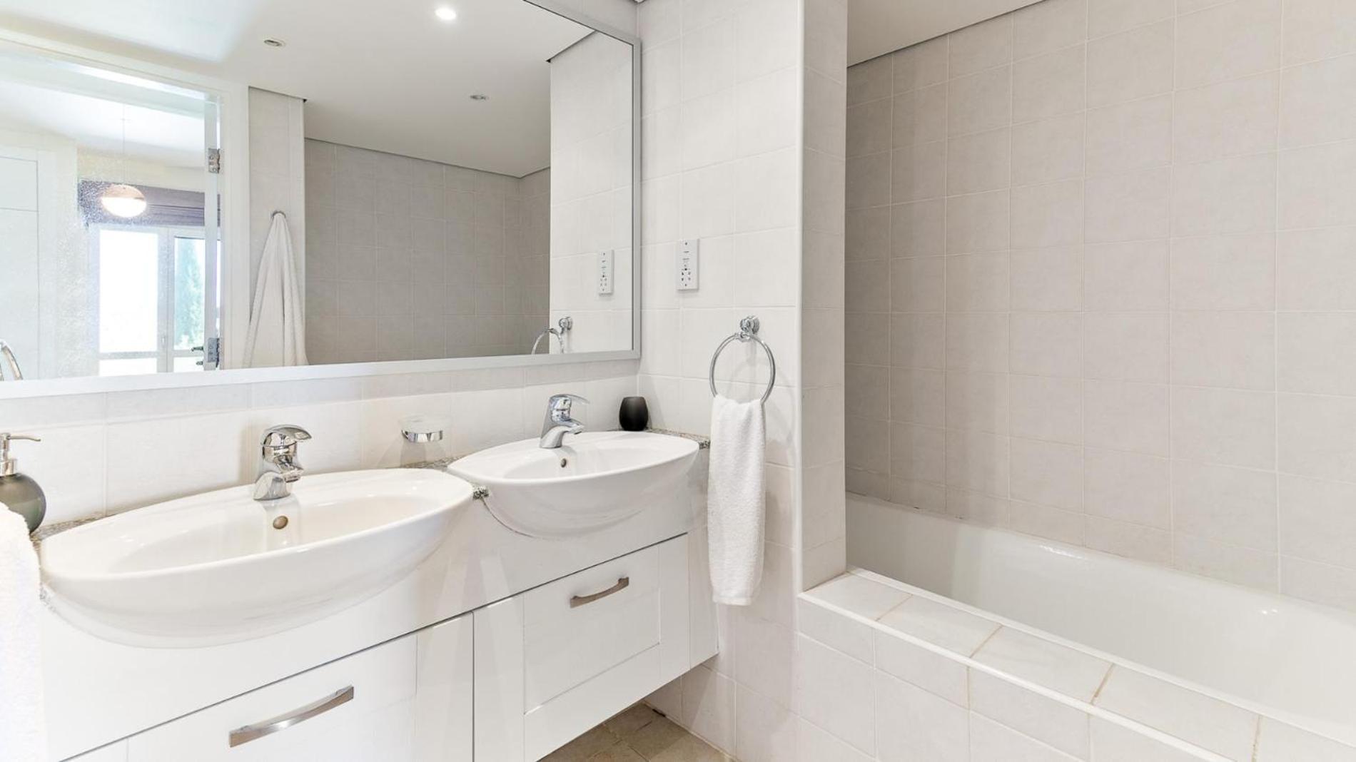 Villa Beautiful Junior Gz01, Next To Communal Pool, Aphrodite Hills Kouklia
