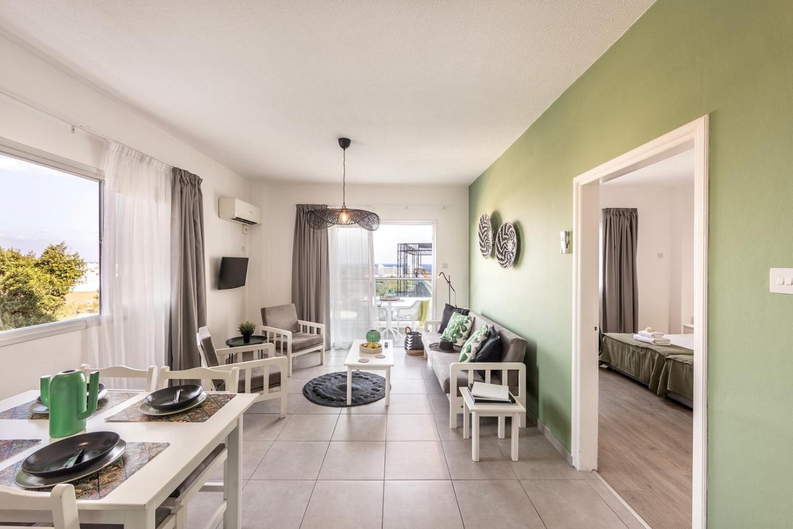 Apartment Somantonia *