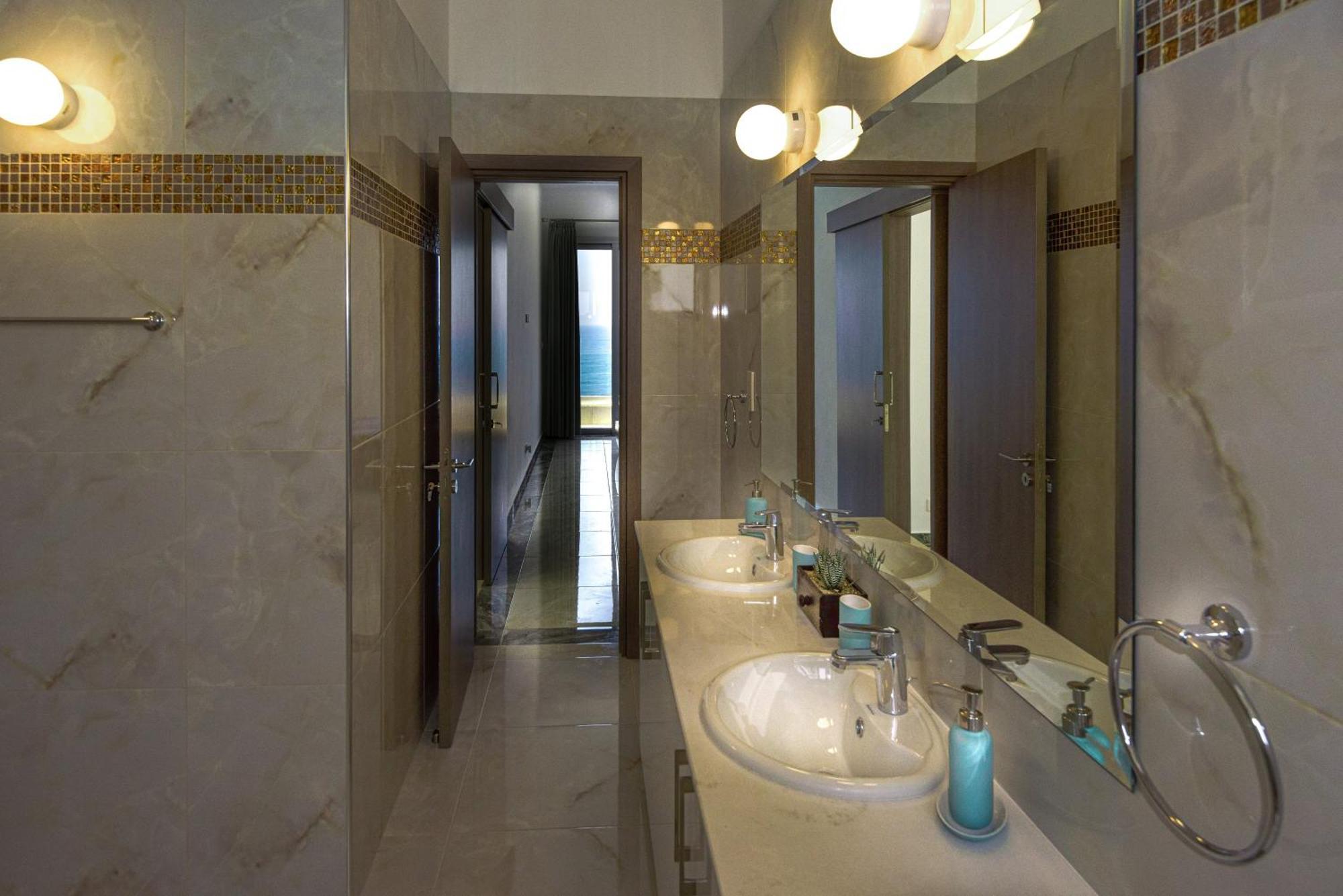 Villa Olymp Luxury C - Seafront Elegance With Infinity Pool And Exclusive Lifestyle