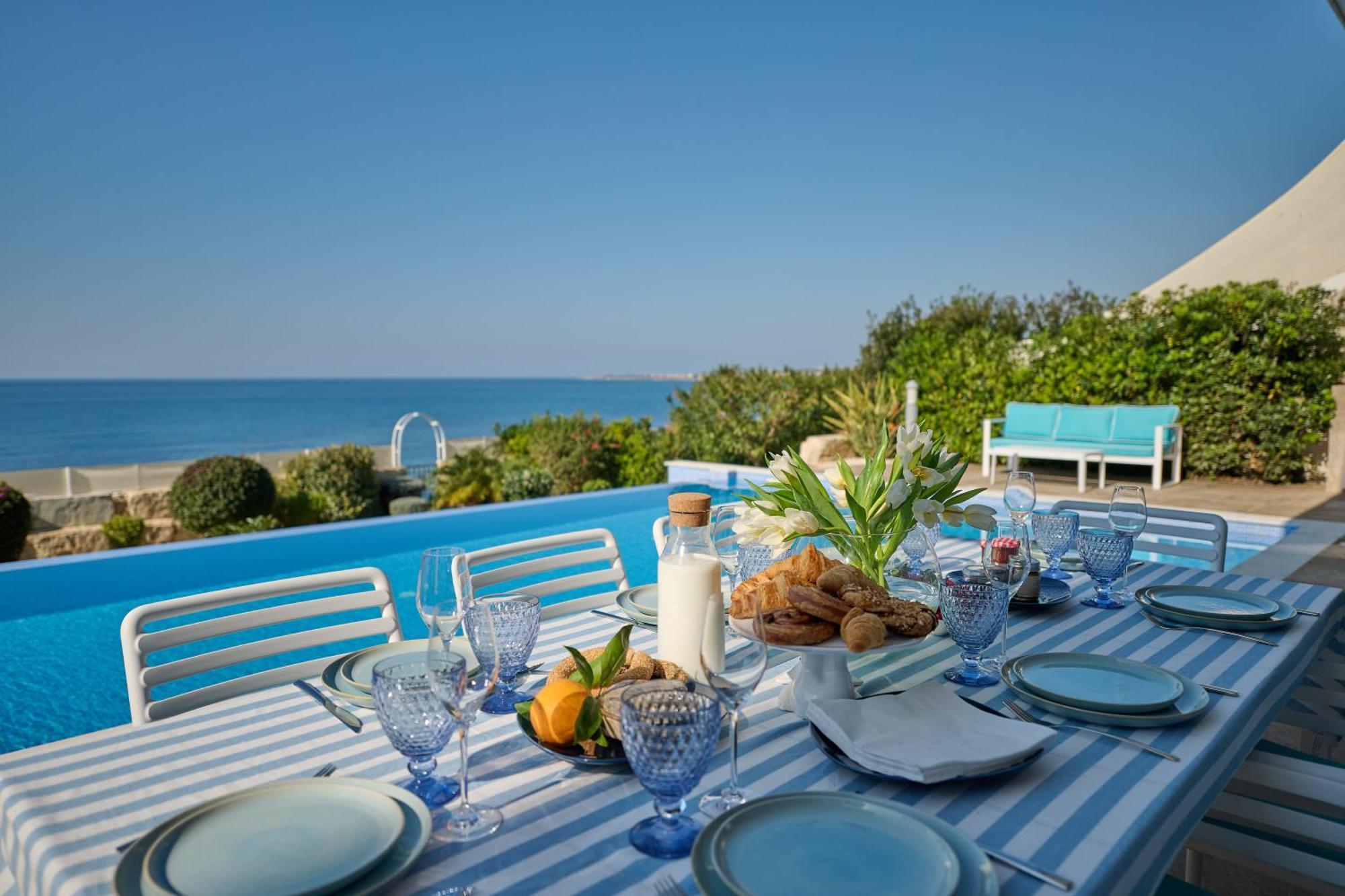 Villa Olymp Luxury C - Seafront Elegance With Infinity Pool And Exclusive Lifestyle Kissonerga