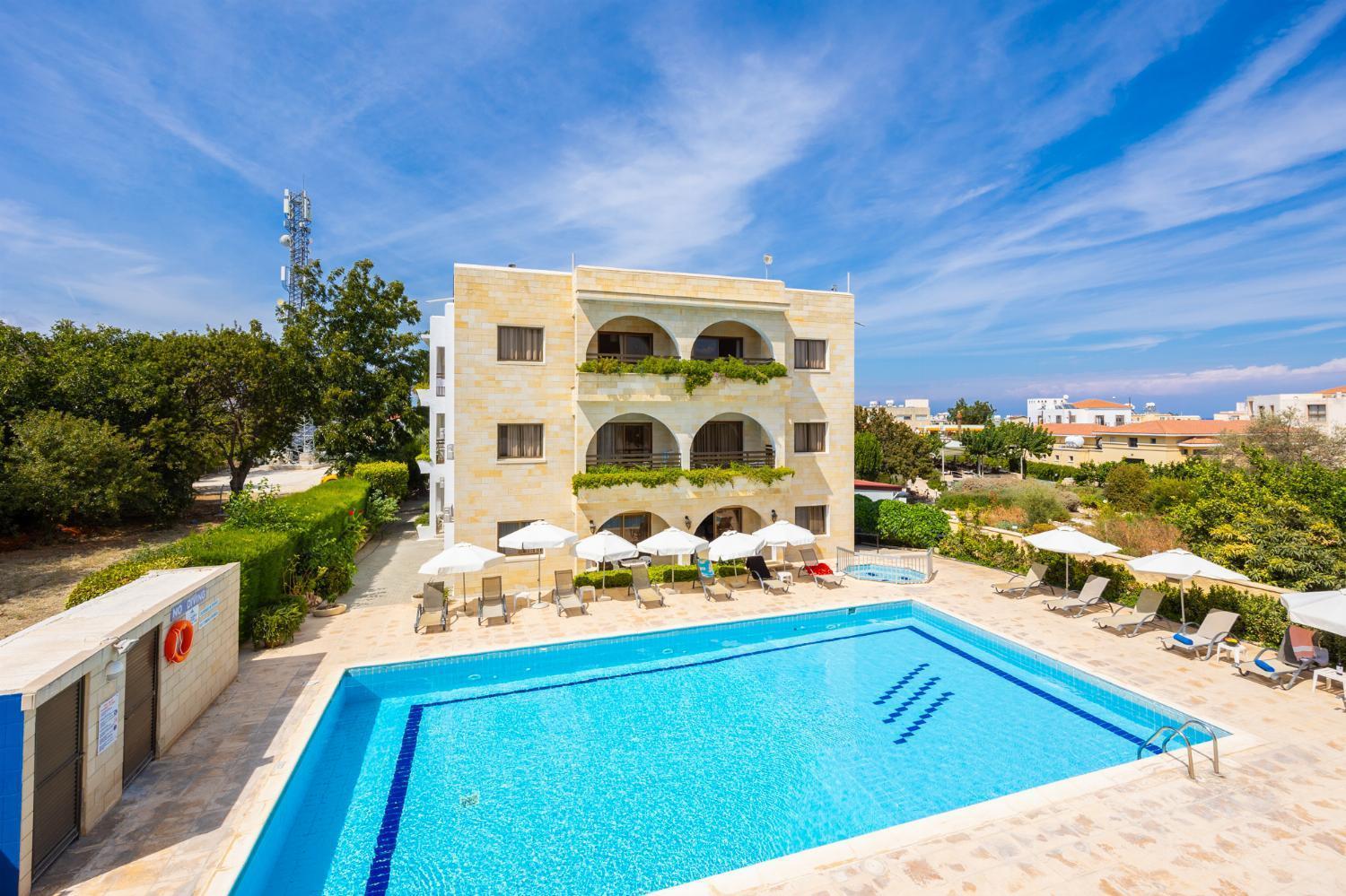 Stephanos Garden * Polis