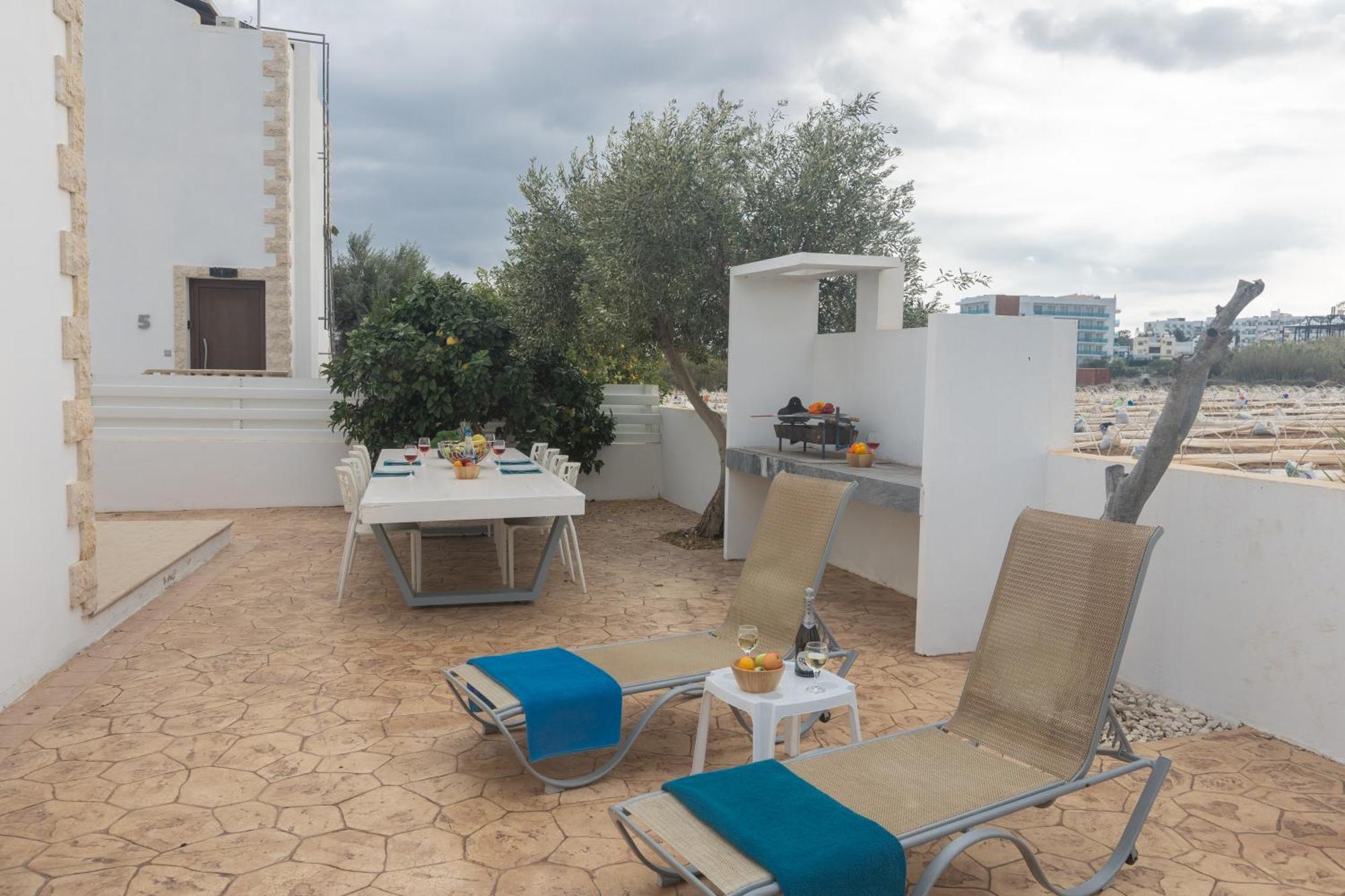 Villa Blue Crystal Seaview