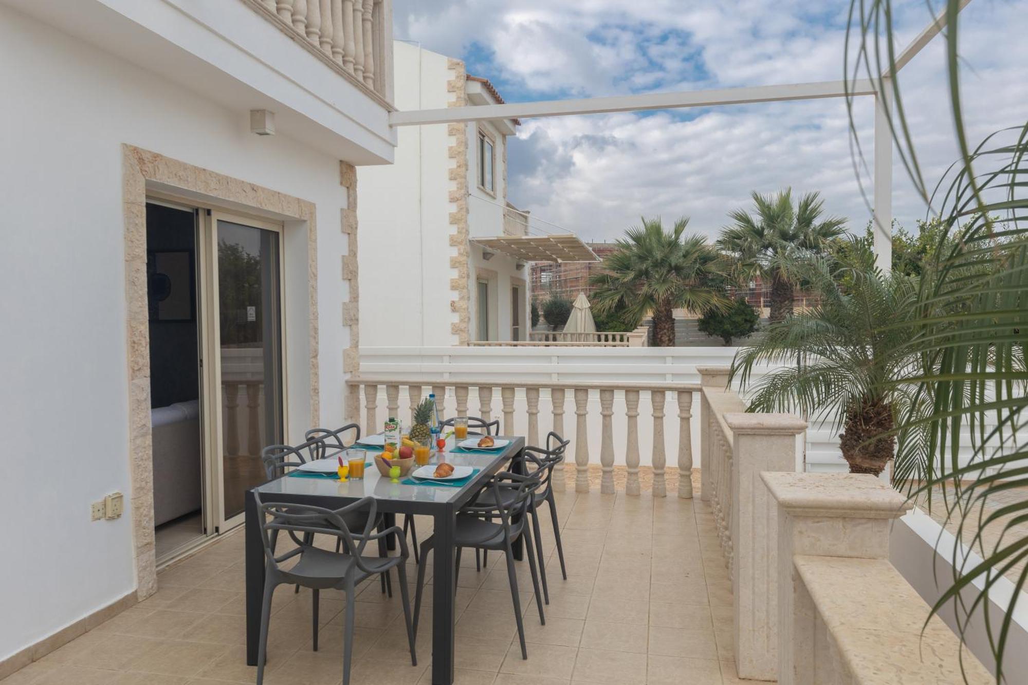 Villa Blue Crystal Seaview