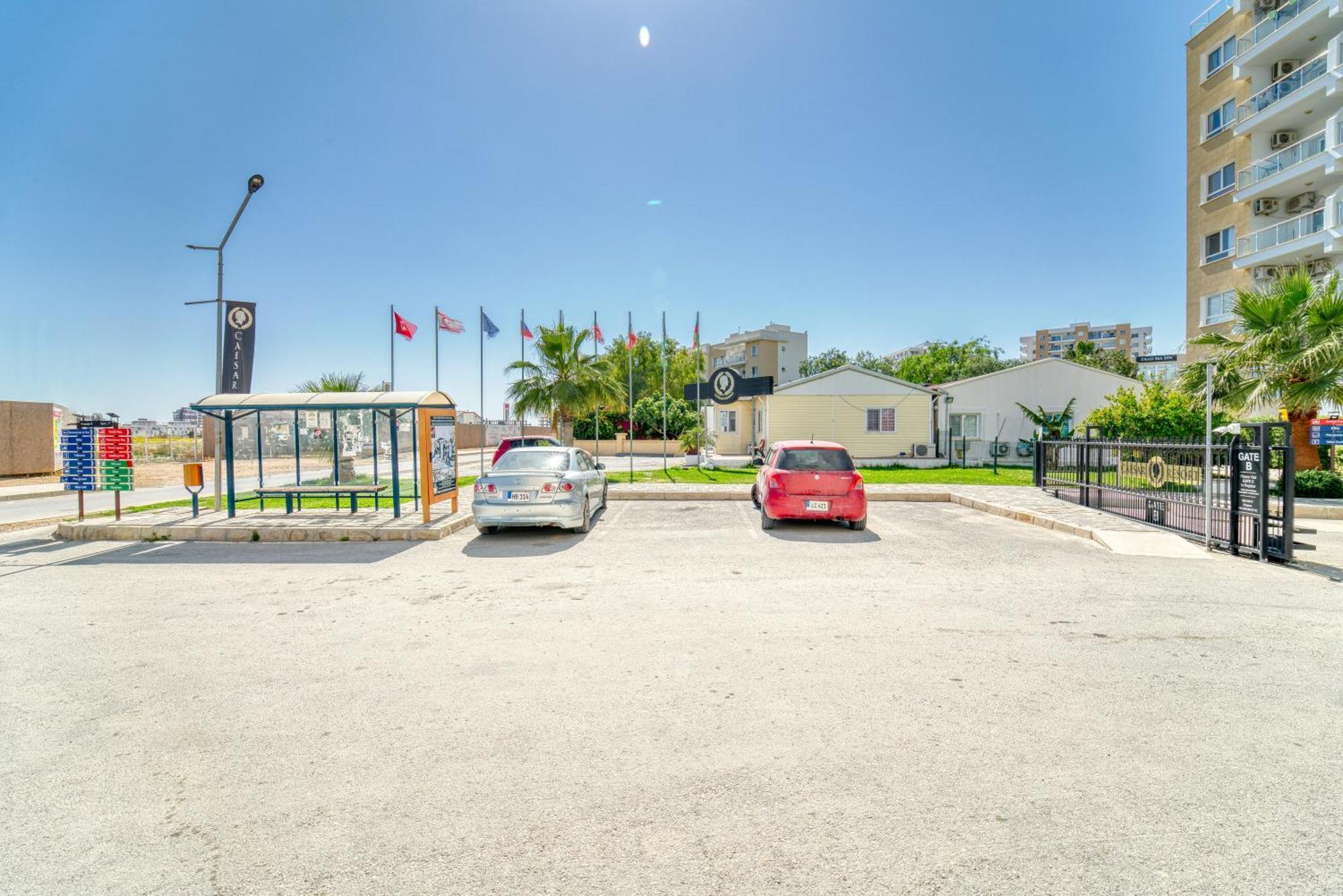 Apartment Garden View Two Bedroom In Caesar & Spa, Long