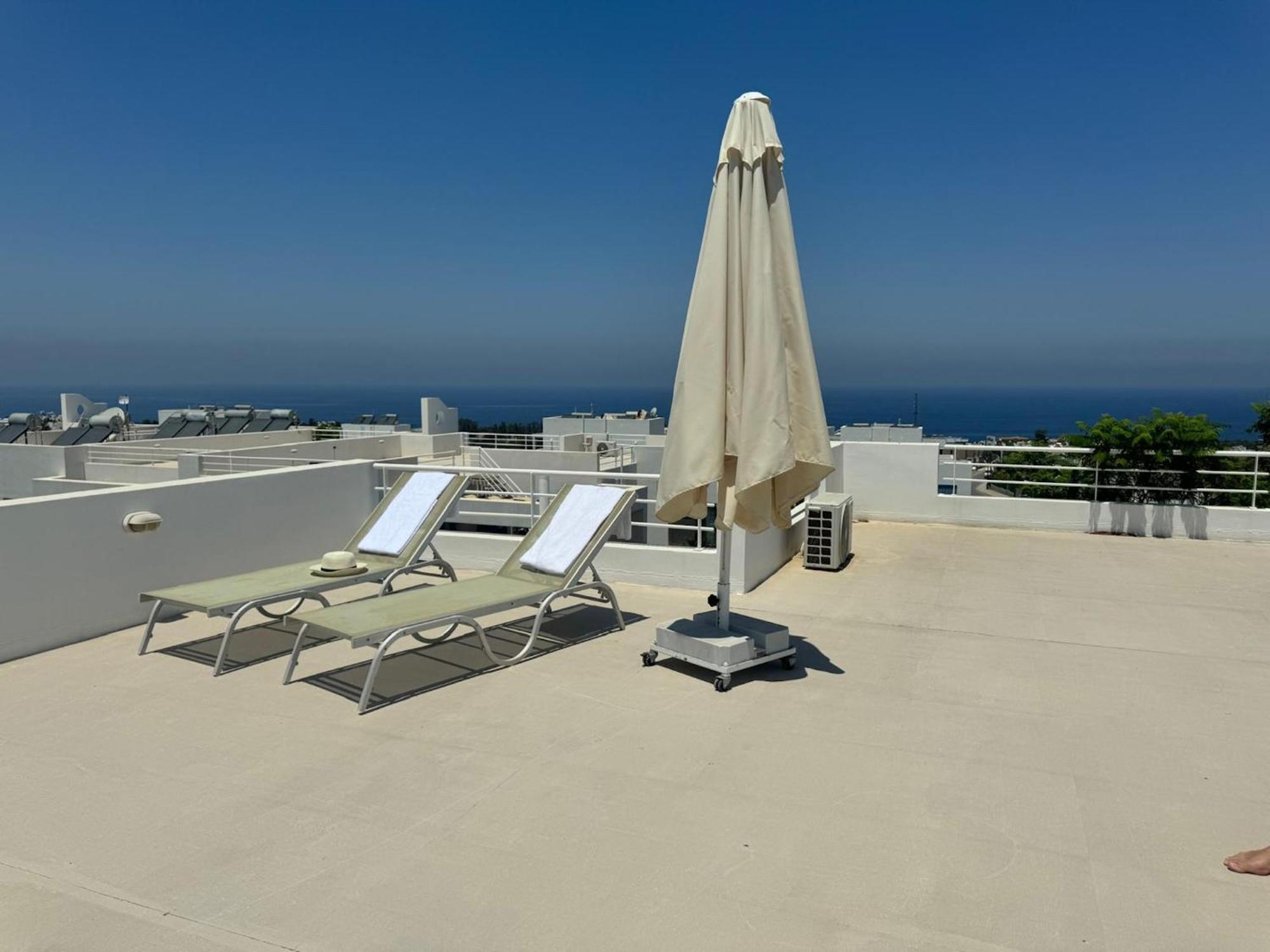 With Astonishing Views Apartment