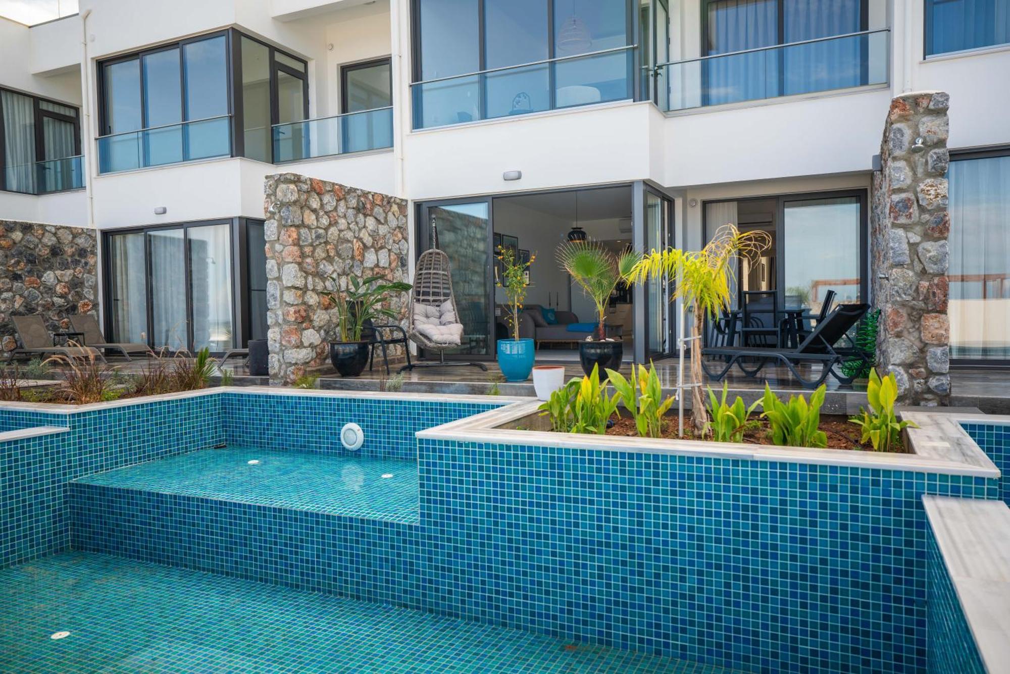 Oceanfront Oasis With Private Pool Stunning Views