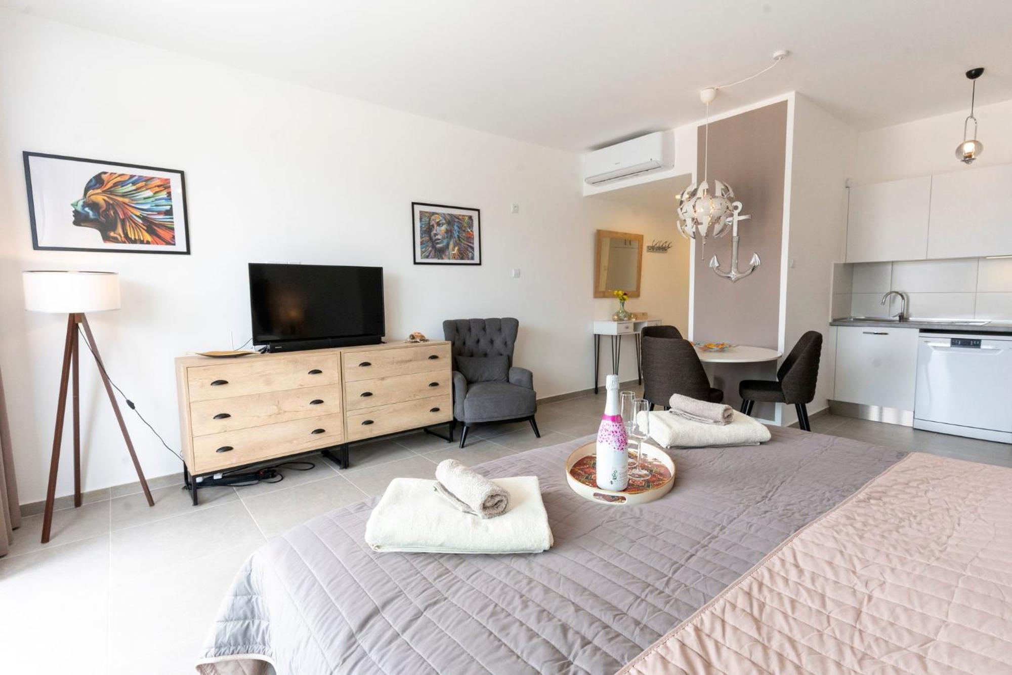 Apartment Bright And Lovely Furnished Kyrenia (Northern Cyprus)