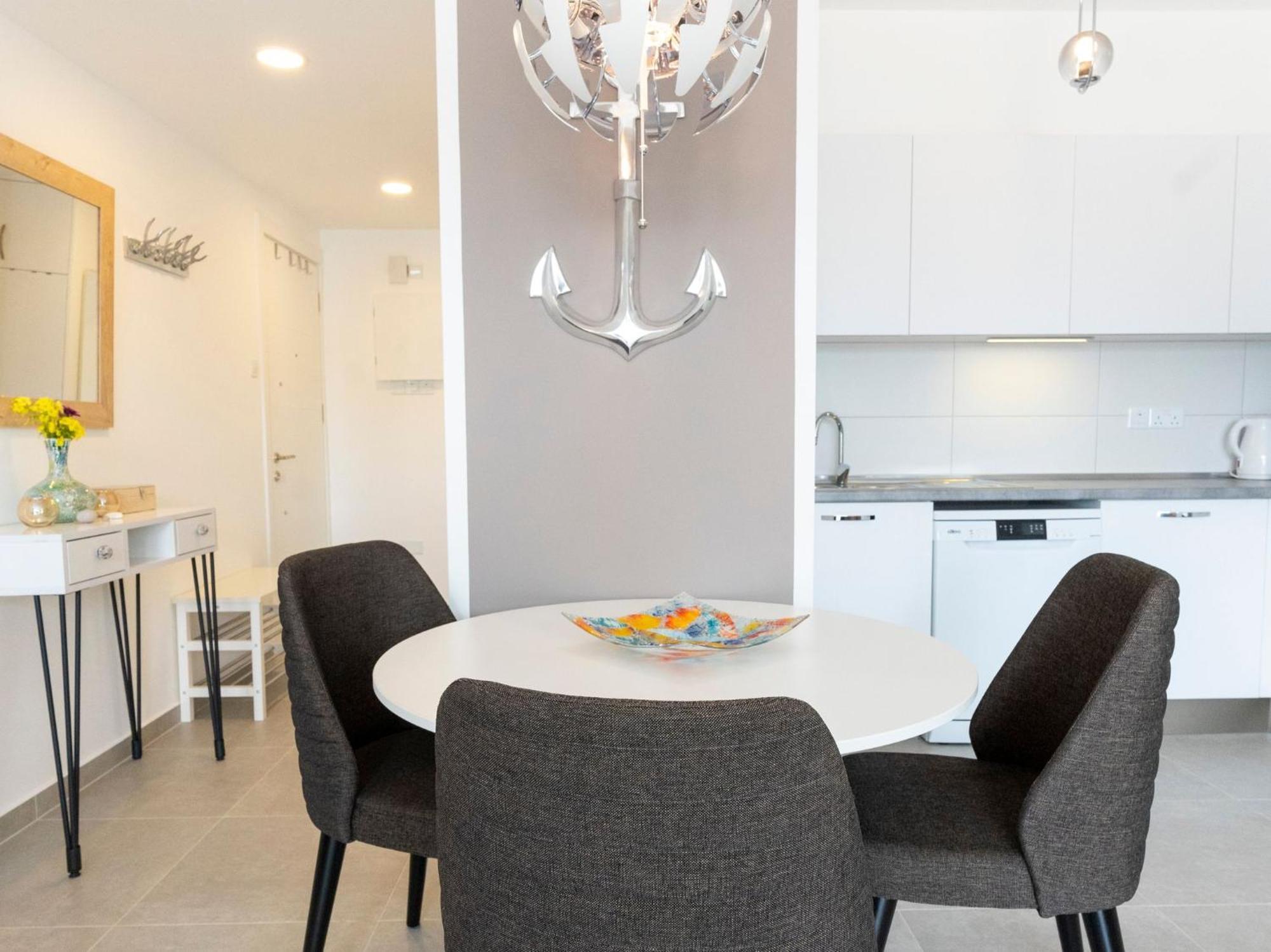 Bright And Lovely Furnished Apartment Kyrenia (Northern Cyprus)