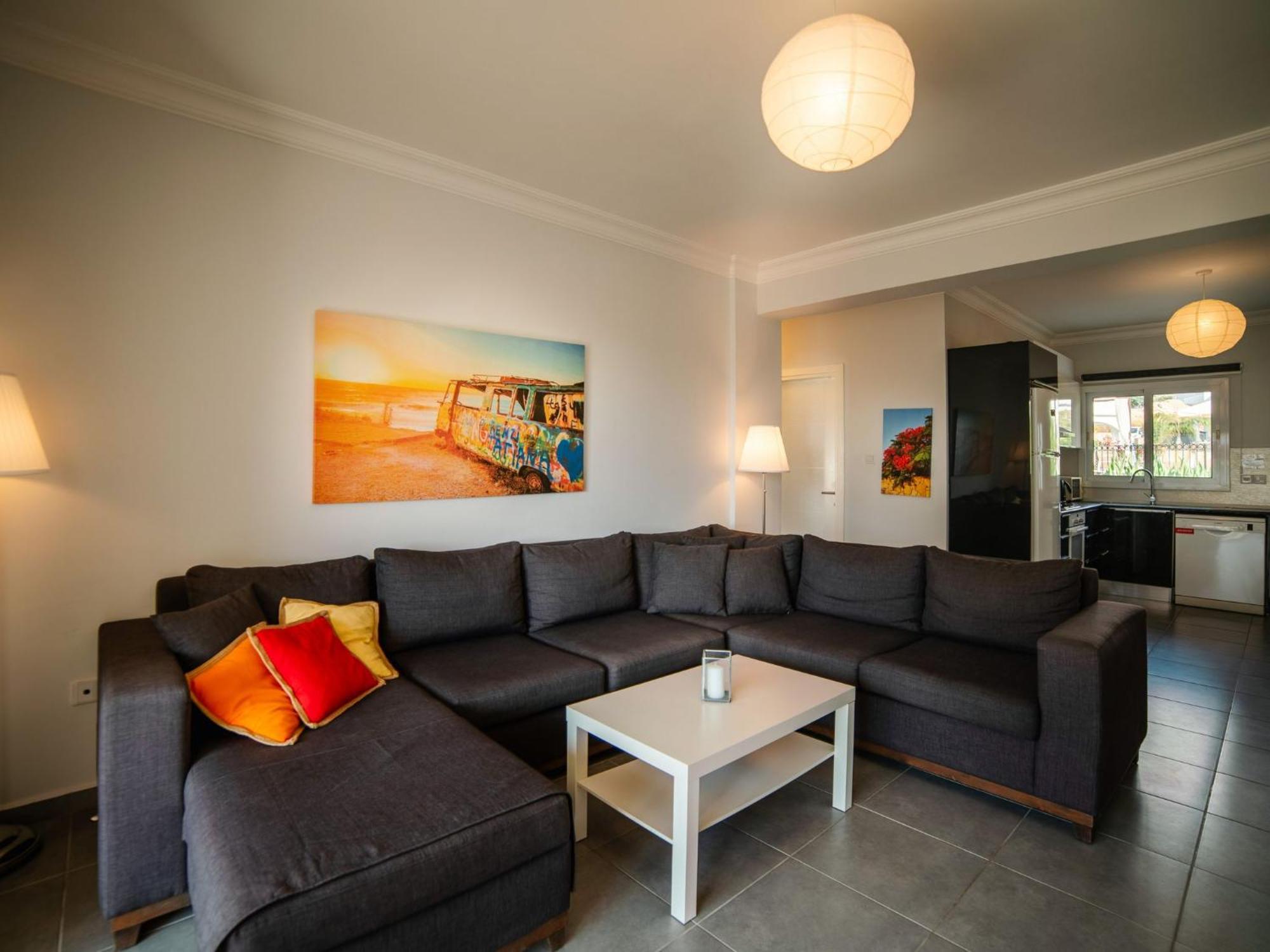 Apartment Sunny And Family Friendly Directly At The Pool *