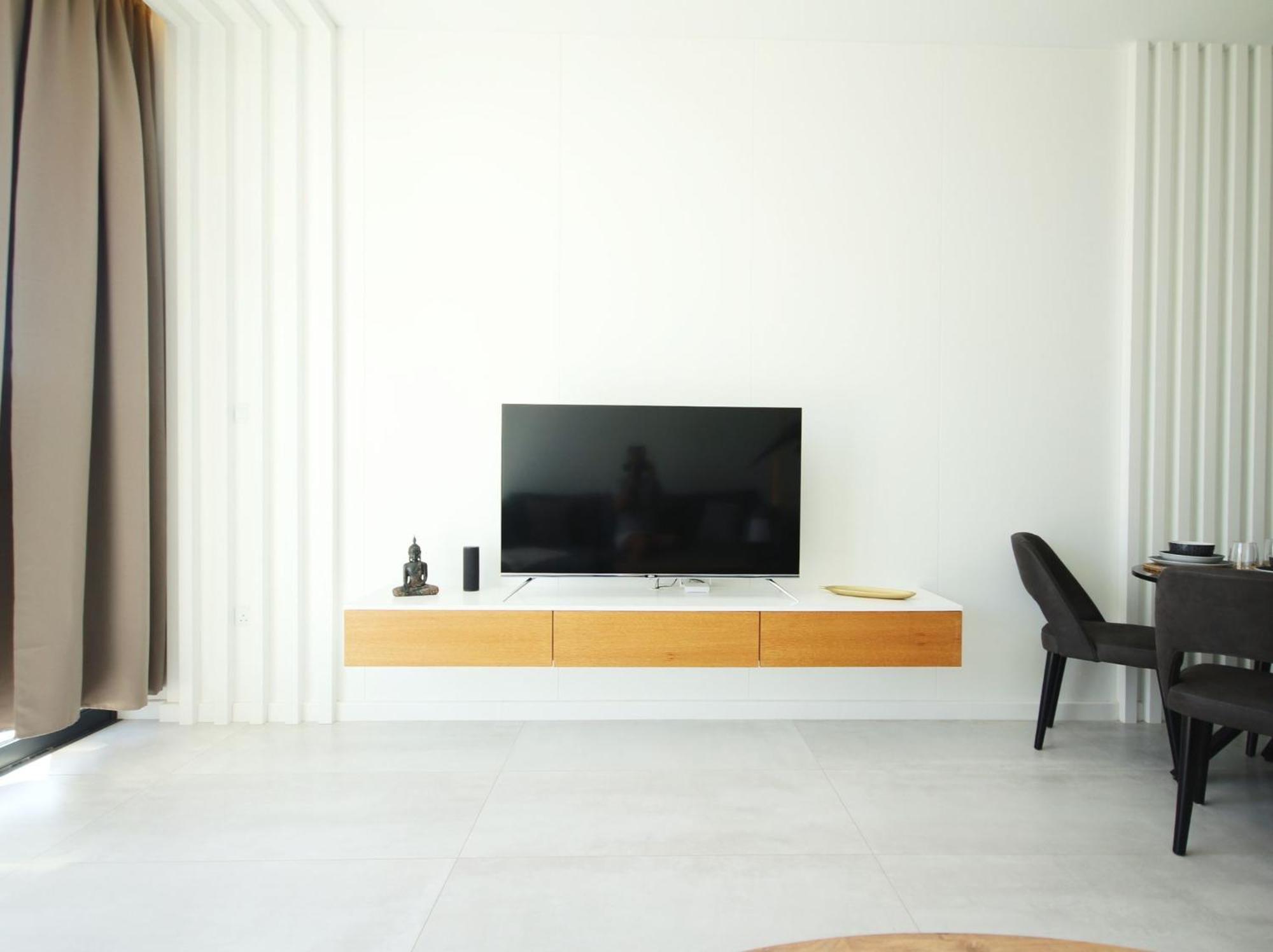Modern 2-bedroom Located In An Exclusive Area