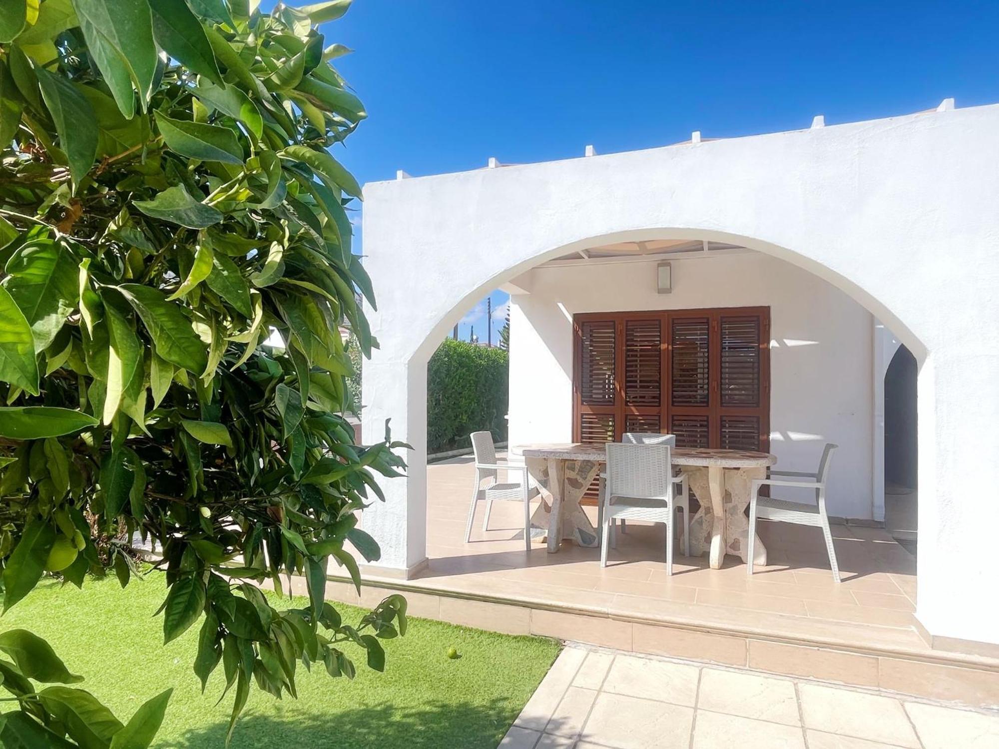 Villa Charming In Tranquil Area