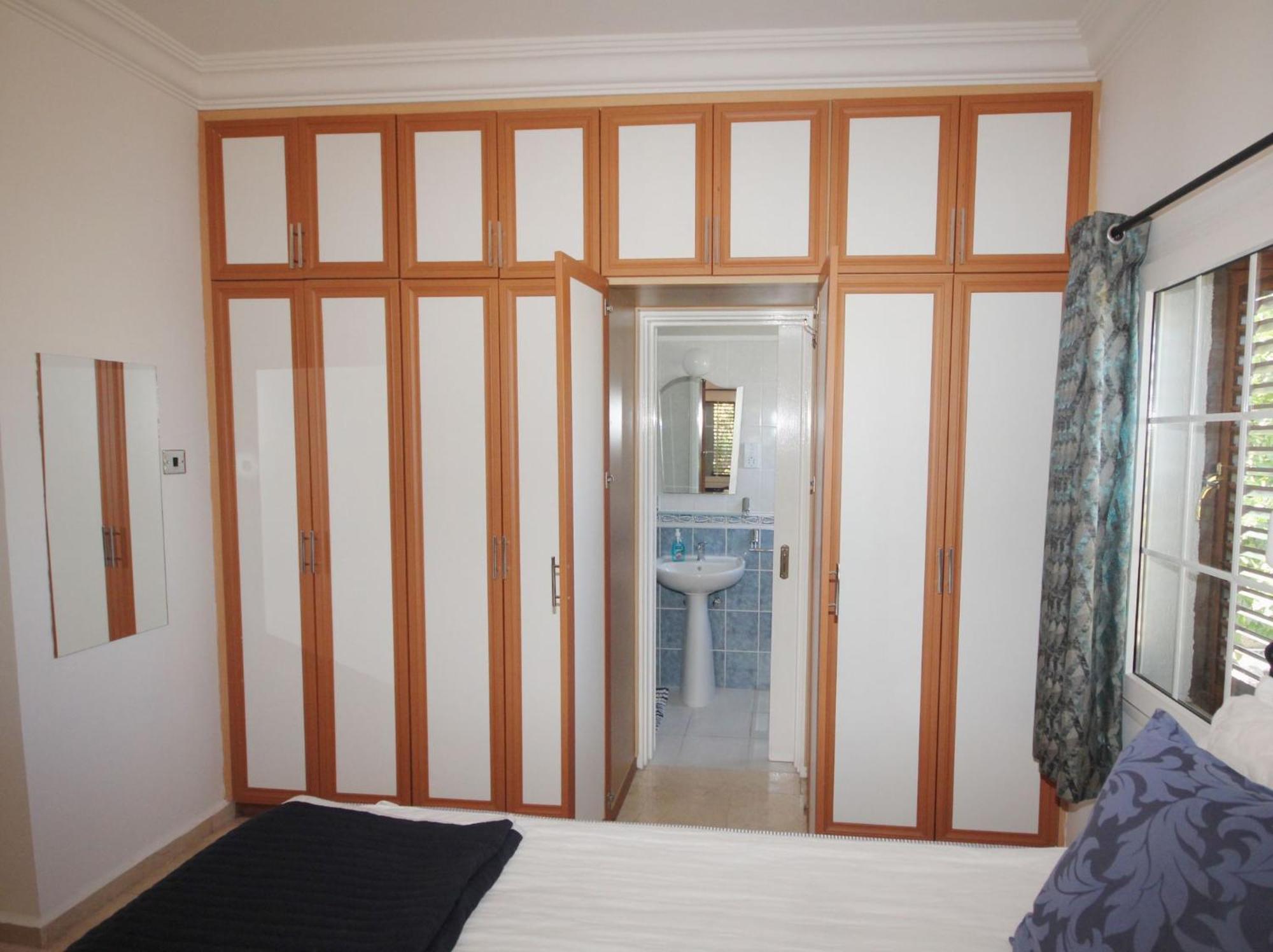 Villa Charming In Tranquil Area *
