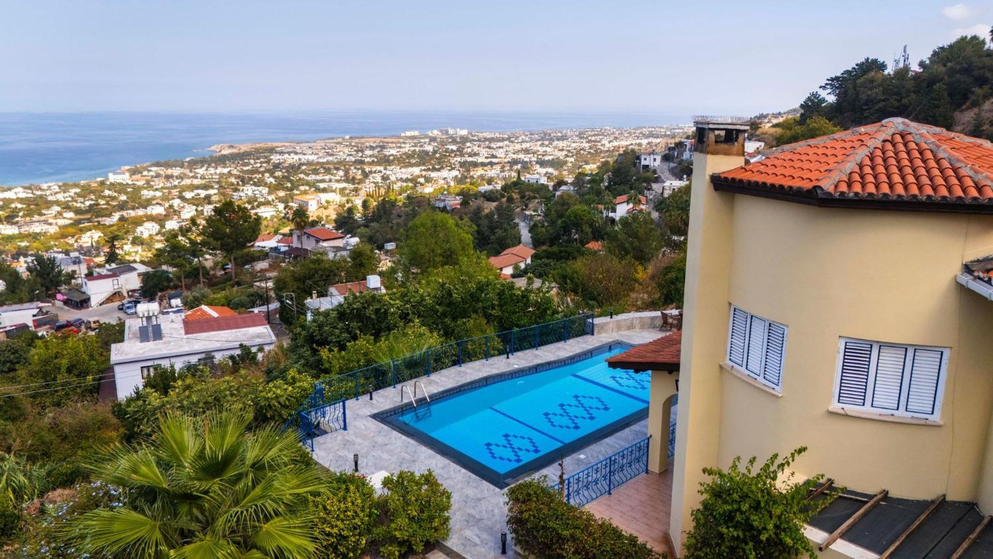 Villa 4-bedroom With Amazing Views Lapithos (Northern Cyprus)