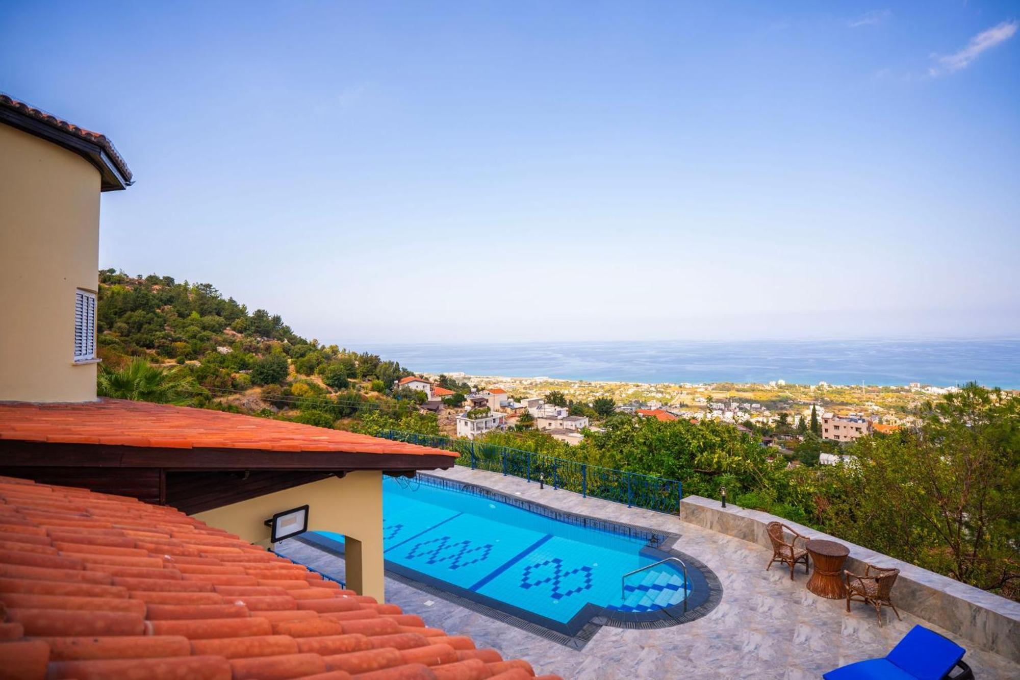 4-bedroom With Amazing Views Villa *