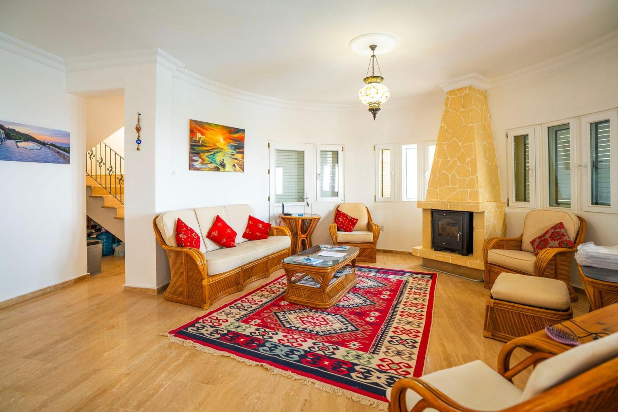 4-bedroom With Amazing Views *