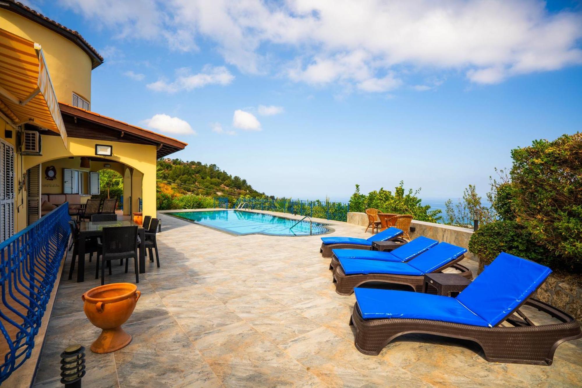 4-bedroom With Amazing Views *