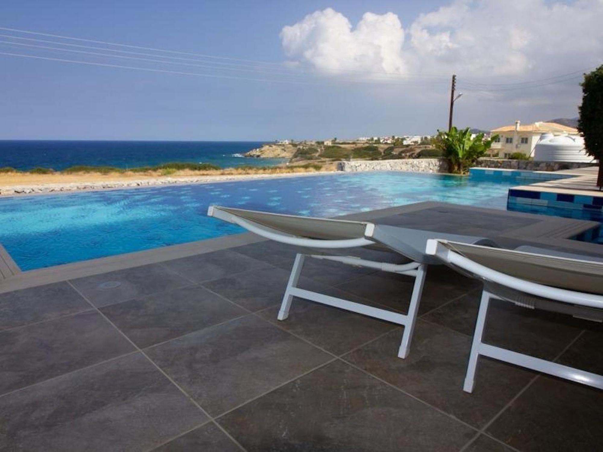 Luxurious With Breathtaking Seaview *