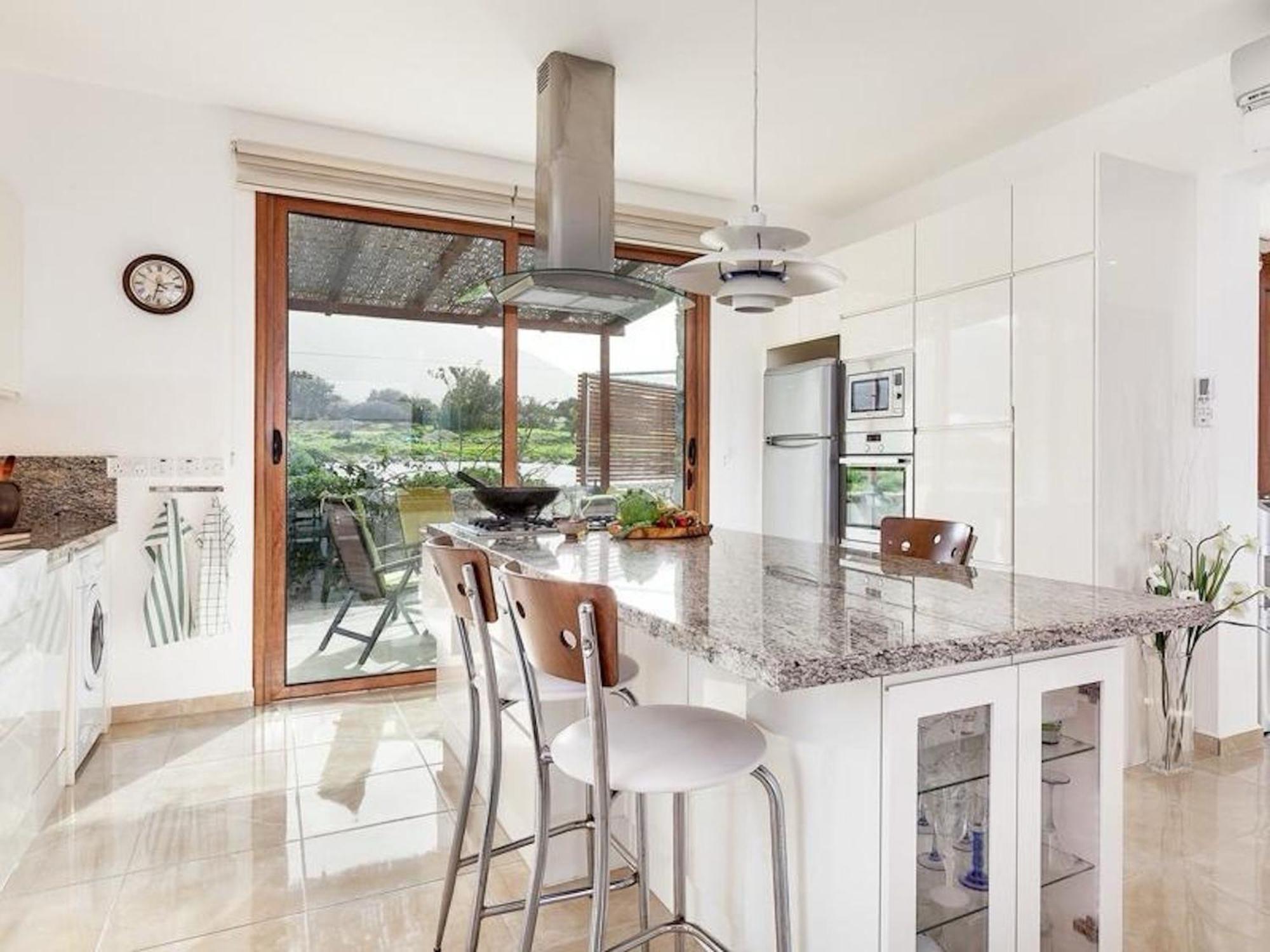 Luxurious With Breathtaking Seaview *