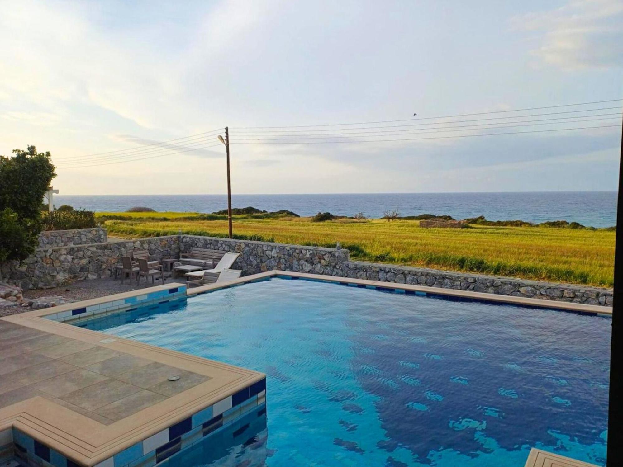 Luxurious With Breathtaking Seaview Villa