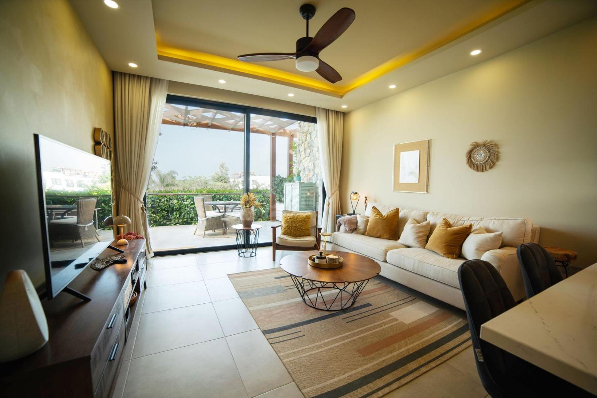 Modern And Cozy Designer In Relaxing Environment Apartment Kyrenia (Northern Cyprus)