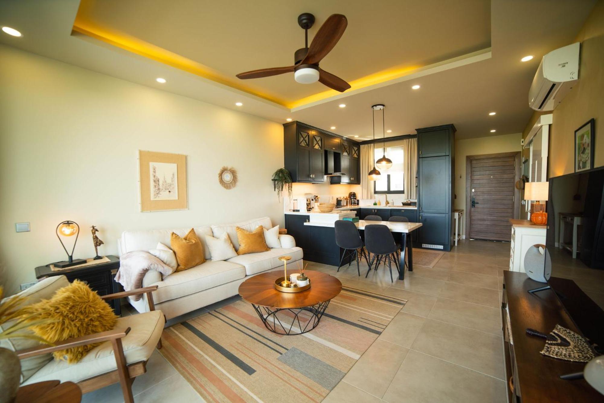 Modern And Cozy Designer In Relaxing Environment Apartment Kyrenia (Northern Cyprus)