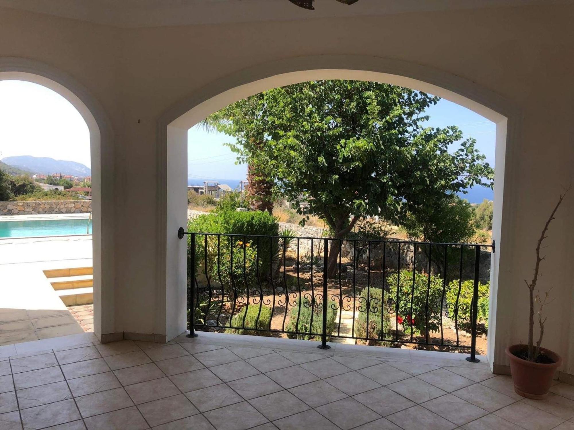 Palace, Private Pool, Sea Mountain Views , Spacious Beautiful