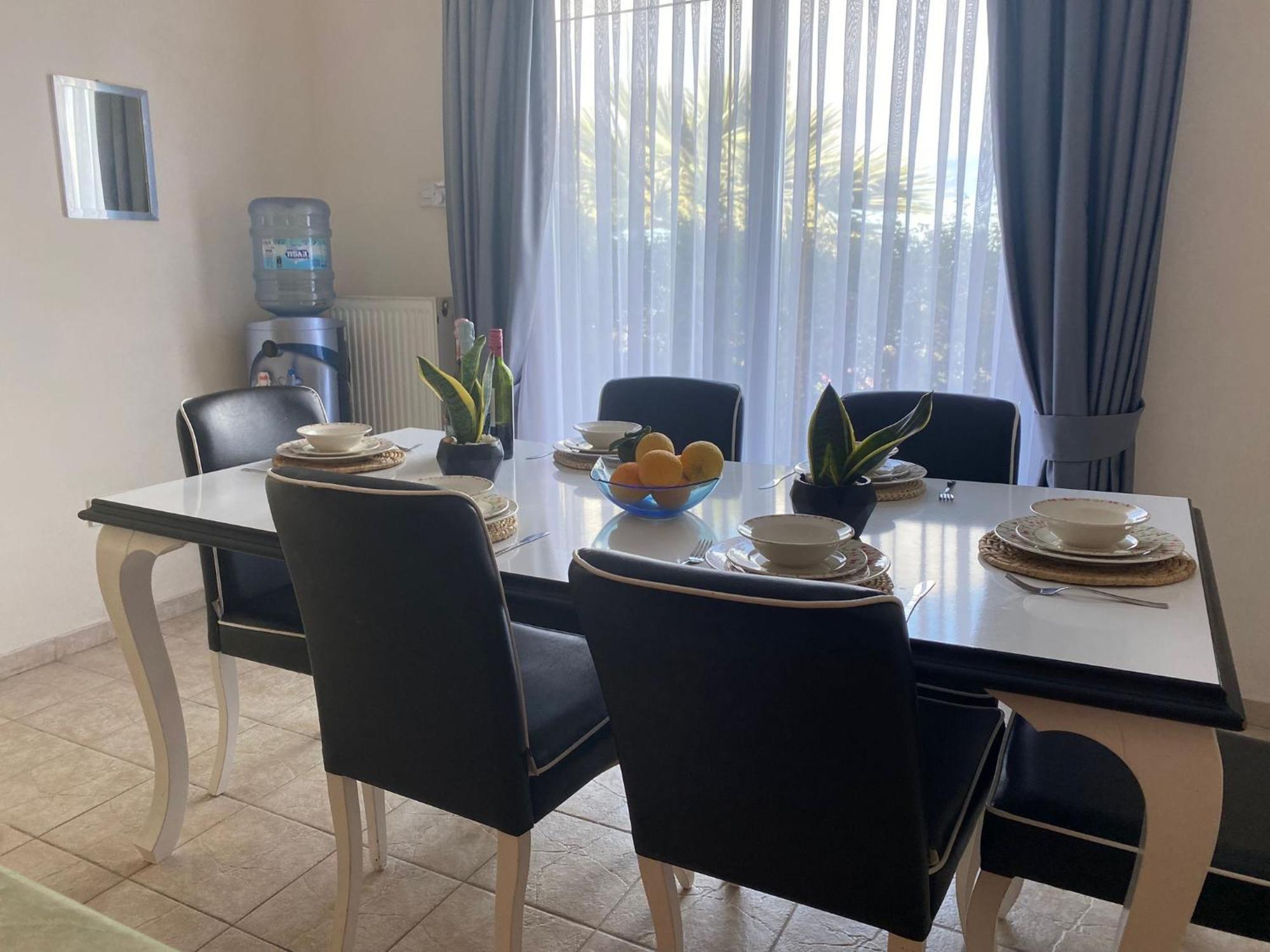 Villa Palace, Private Pool, Sea Mountain Views , Spacious Beautiful
