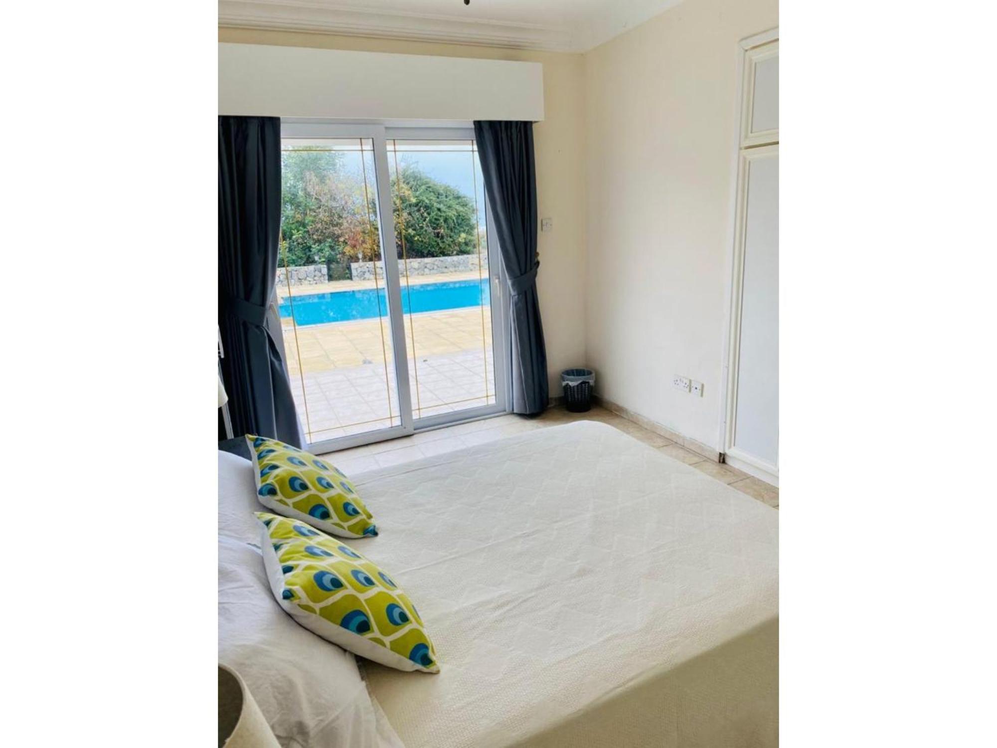 Palace, Private Pool, Sea Mountain Views , Spacious Beautiful Lapithos (Northern Cyprus)