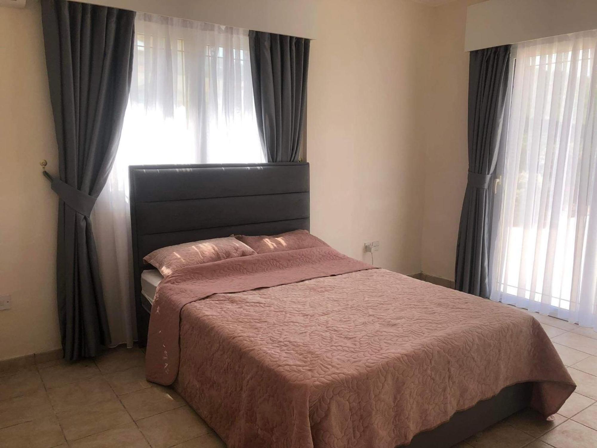 Palace, Private Pool, Sea Mountain Views , Spacious Beautiful