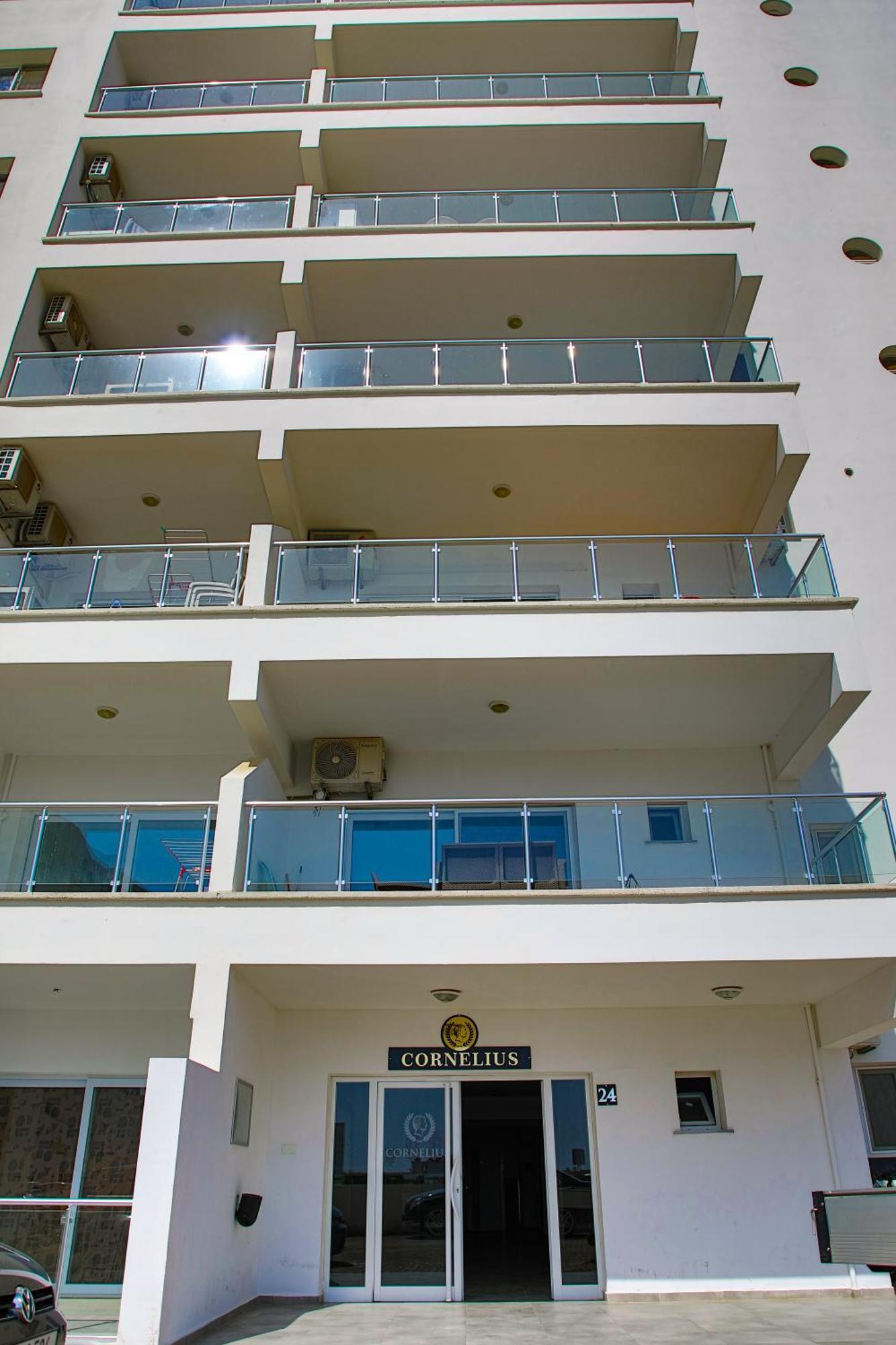 Spacious One Bedroom In Caesar & Spa, Long Perivolia tou Trikomou