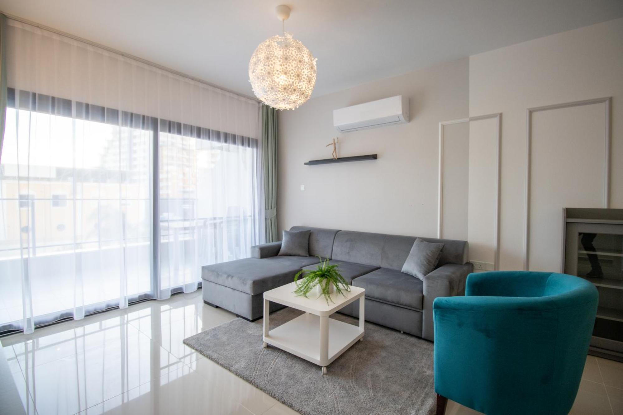Apartment Deluxe Two Bedroom In Caesar & Spa, Long